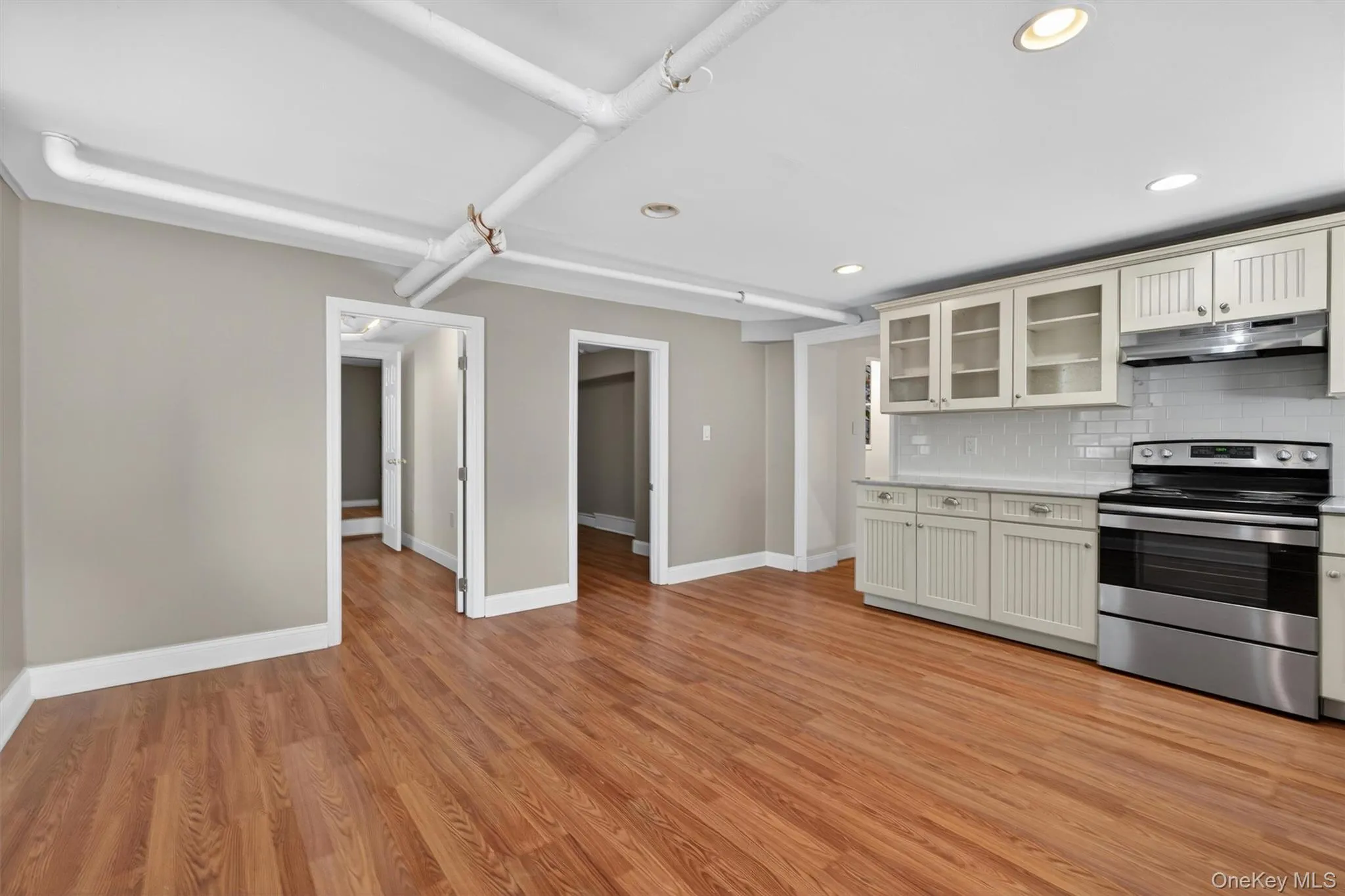 48 South Street, Goshen, NY, 6 Bedrooms Bedrooms, 14 Rooms Rooms,4 BathroomsBathrooms,Residential,For Rent,South,0,1015144 48 South Street, Goshen, NY, 6 Bedrooms Bedrooms, 14 Rooms Rooms,4 BathroomsBathrooms,Residential,For Rent,South,0,1015144