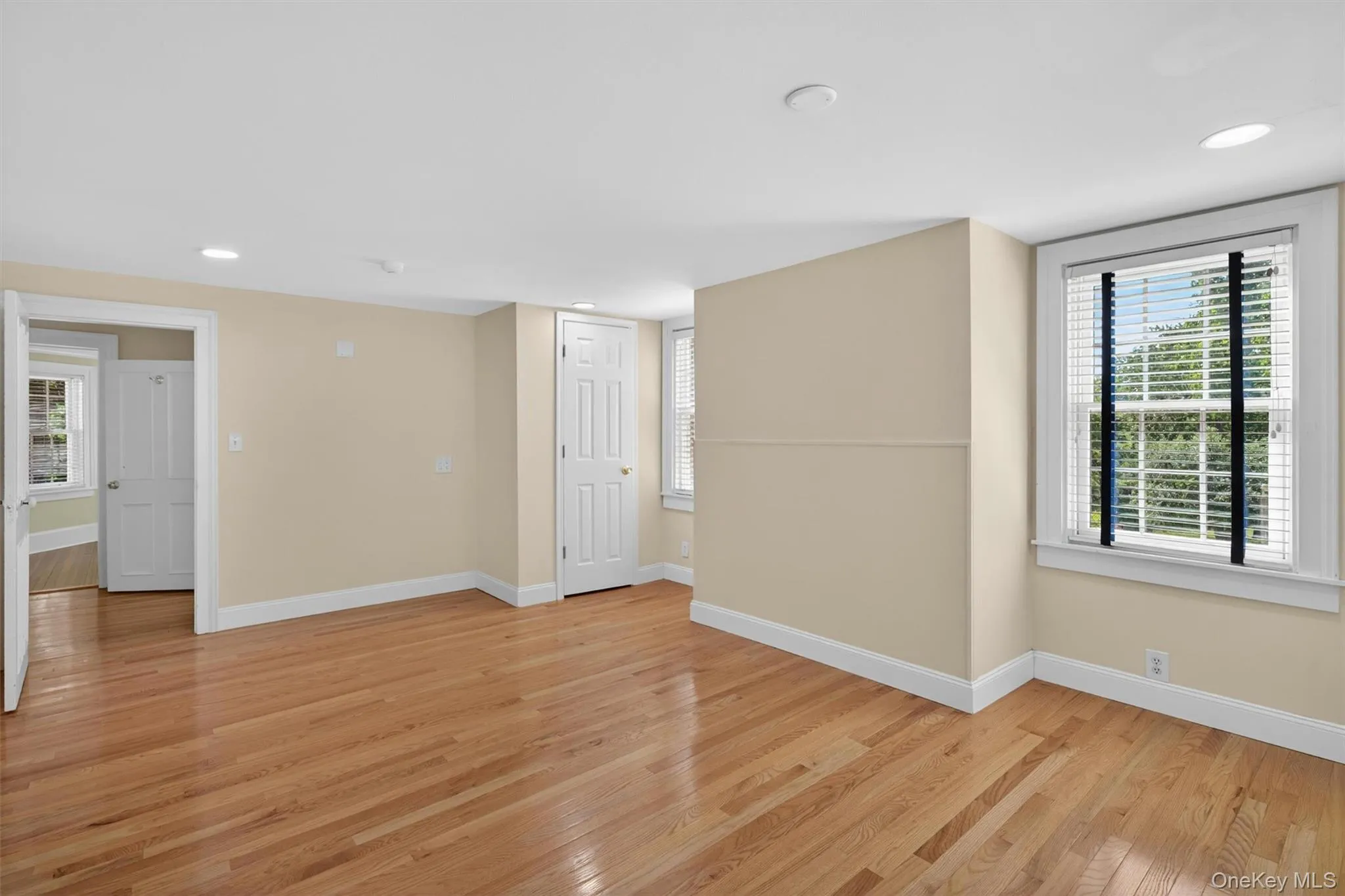 48 South Street, Goshen, NY, 6 Bedrooms Bedrooms, 14 Rooms Rooms,4 BathroomsBathrooms,Residential,For Rent,South,0,1015144 48 South Street, Goshen, NY, 6 Bedrooms Bedrooms, 14 Rooms Rooms,4 BathroomsBathrooms,Residential,For Rent,South,0,1015144