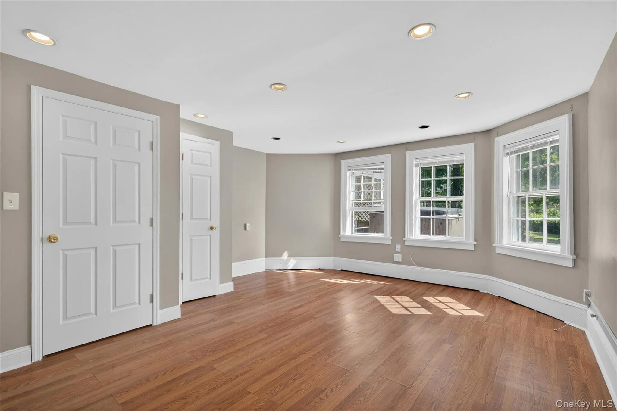 48 South Street, Goshen, NY, 6 Bedrooms Bedrooms, 14 Rooms Rooms,4 BathroomsBathrooms,Residential,For Rent,South,0,1015144 48 South Street, Goshen, NY, 6 Bedrooms Bedrooms, 14 Rooms Rooms,4 BathroomsBathrooms,Residential,For Rent,South,0,1015144
