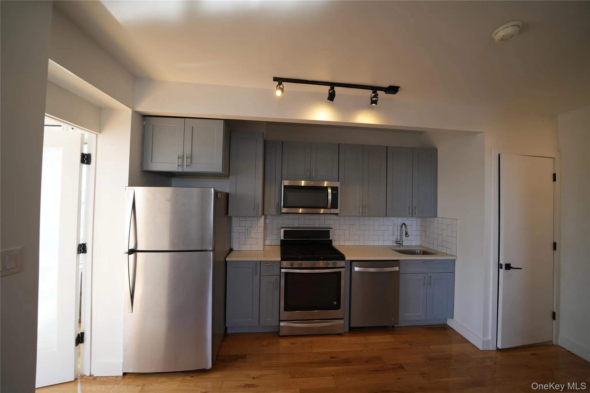 6286 60th Place, New York, NY, 4 Bedrooms Bedrooms, 6 Rooms Rooms,2 BathroomsBathrooms,Residential Lease,For Rent,60th,0,1015145 6286 60th Place, New York, NY, 4 Bedrooms Bedrooms, 6 Rooms Rooms,2 BathroomsBathrooms,Residential Lease,For Rent,60th,0,1015145
