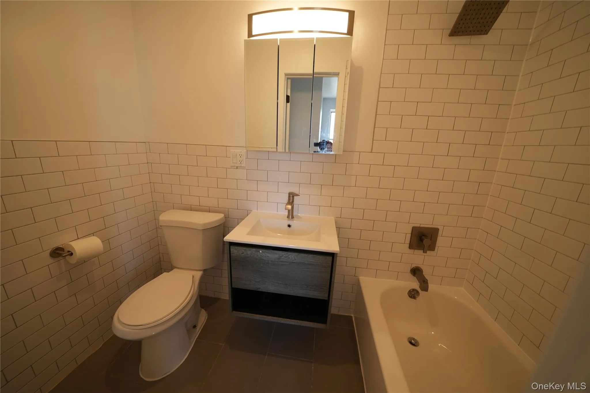 6286 60th Place, New York, NY, 4 Bedrooms Bedrooms, 6 Rooms Rooms,2 BathroomsBathrooms,Residential Lease,For Rent,60th,0,1015145 6286 60th Place, New York, NY, 4 Bedrooms Bedrooms, 6 Rooms Rooms,2 BathroomsBathrooms,Residential Lease,For Rent,60th,0,1015145