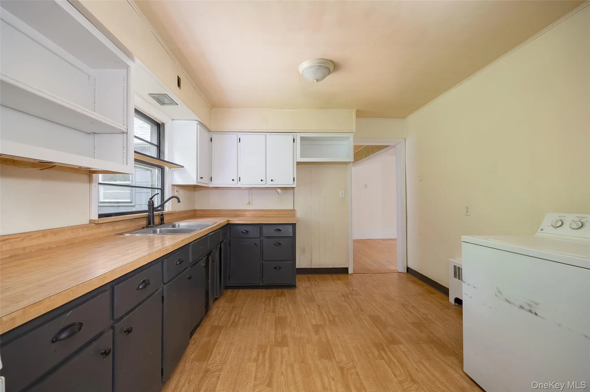 166 Vassar Road, Poughkeepsie (town), NY, 3 Bedrooms Bedrooms, 6 Rooms Rooms,2 BathroomsBathrooms,Residential,For Rent,Vassar,0,1015147 166 Vassar Road, Poughkeepsie (town), NY, 3 Bedrooms Bedrooms, 6 Rooms Rooms,2 BathroomsBathrooms,Residential,For Rent,Vassar,0,1015147