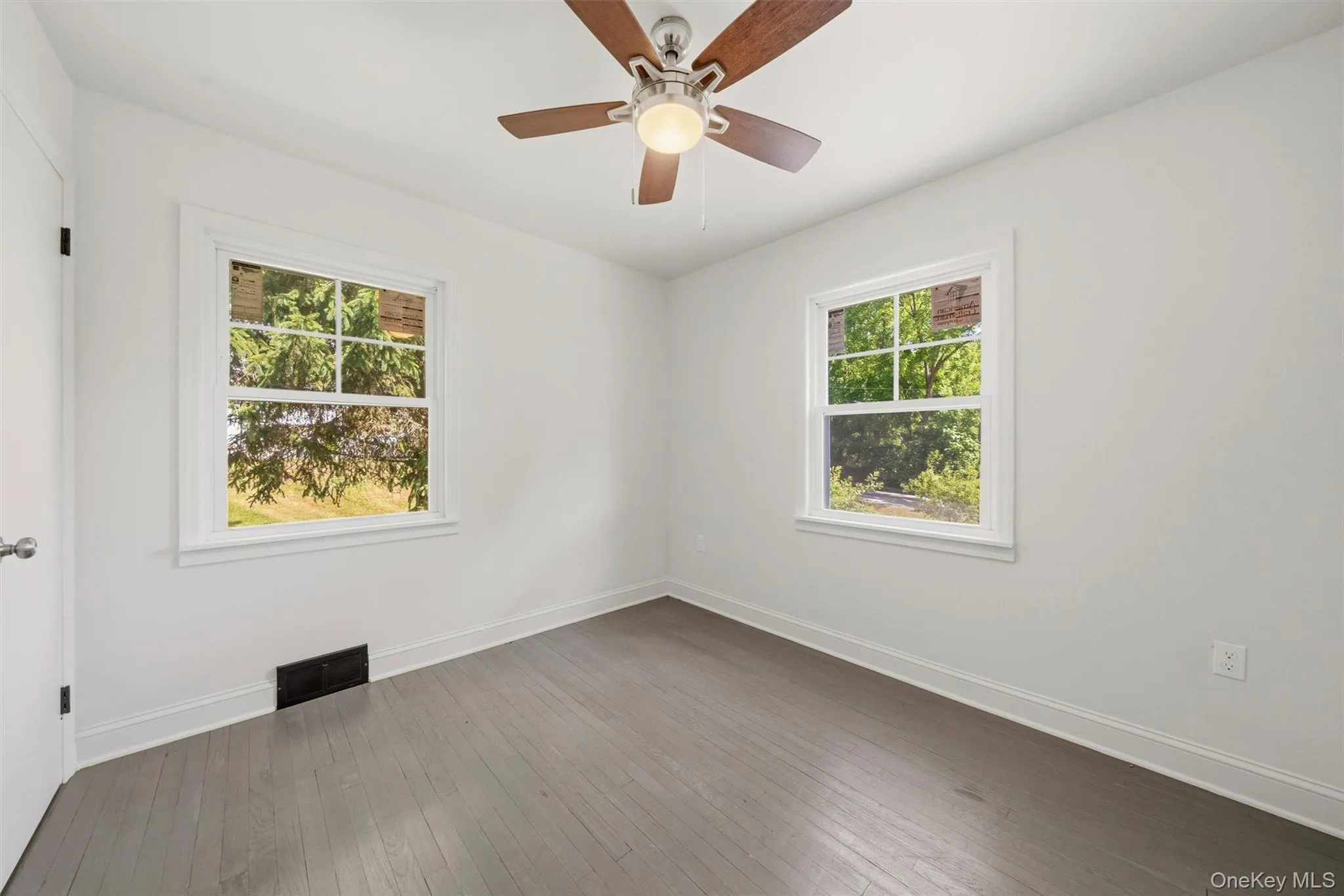 25 Ferrara Drive, Middletown, NY, 3 Bedrooms Bedrooms, 5 Rooms Rooms,1 BathroomBathrooms,Residential,For Rent,Ferrara,0,1015148 25 Ferrara Drive, Middletown, NY, 3 Bedrooms Bedrooms, 5 Rooms Rooms,1 BathroomBathrooms,Residential,For Rent,Ferrara,0,1015148