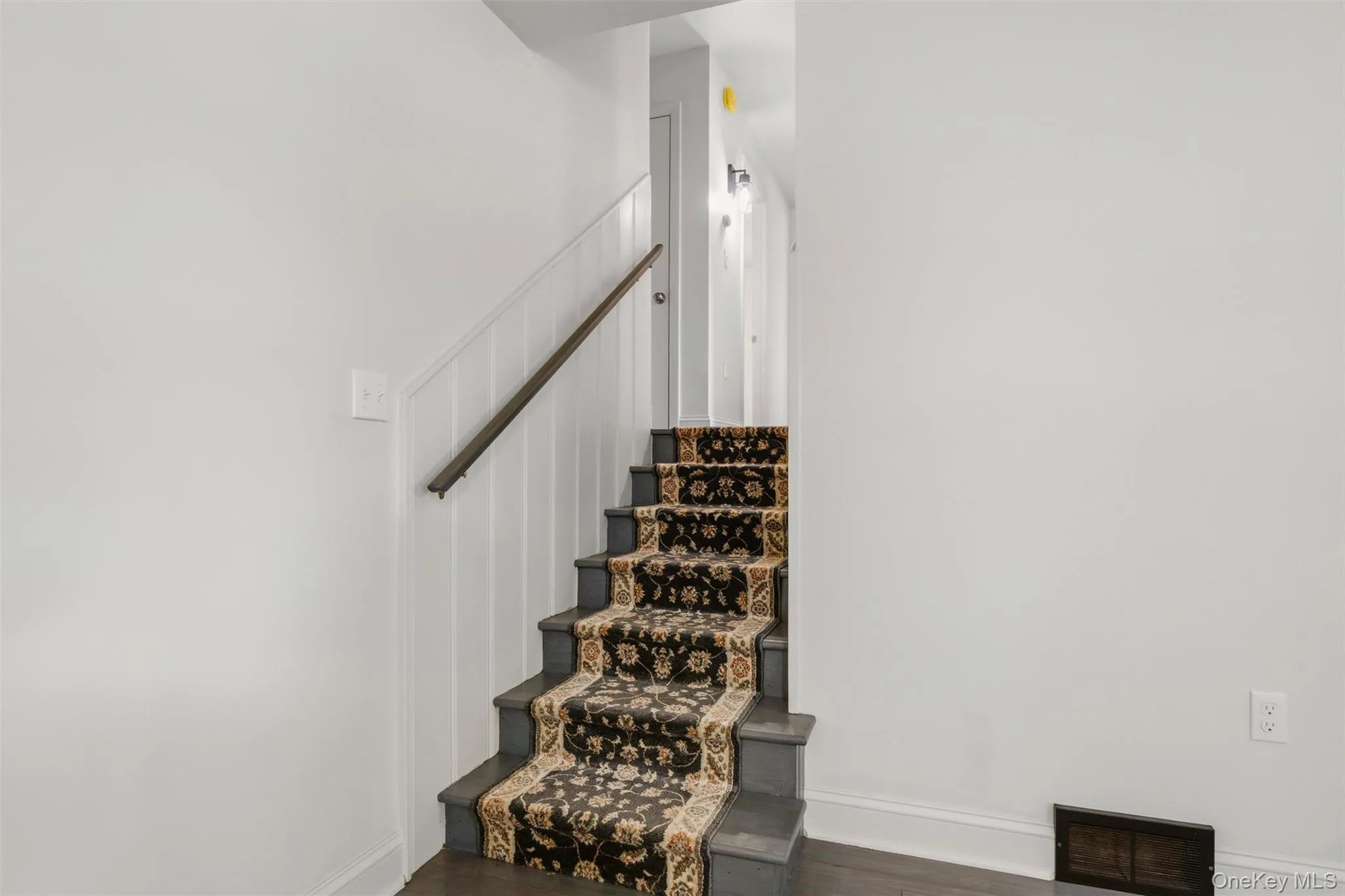 25 Ferrara Drive, Middletown, NY, 3 Bedrooms Bedrooms, 5 Rooms Rooms,1 BathroomBathrooms,Residential,For Rent,Ferrara,0,1015148 25 Ferrara Drive, Middletown, NY, 3 Bedrooms Bedrooms, 5 Rooms Rooms,1 BathroomBathrooms,Residential,For Rent,Ferrara,0,1015148
