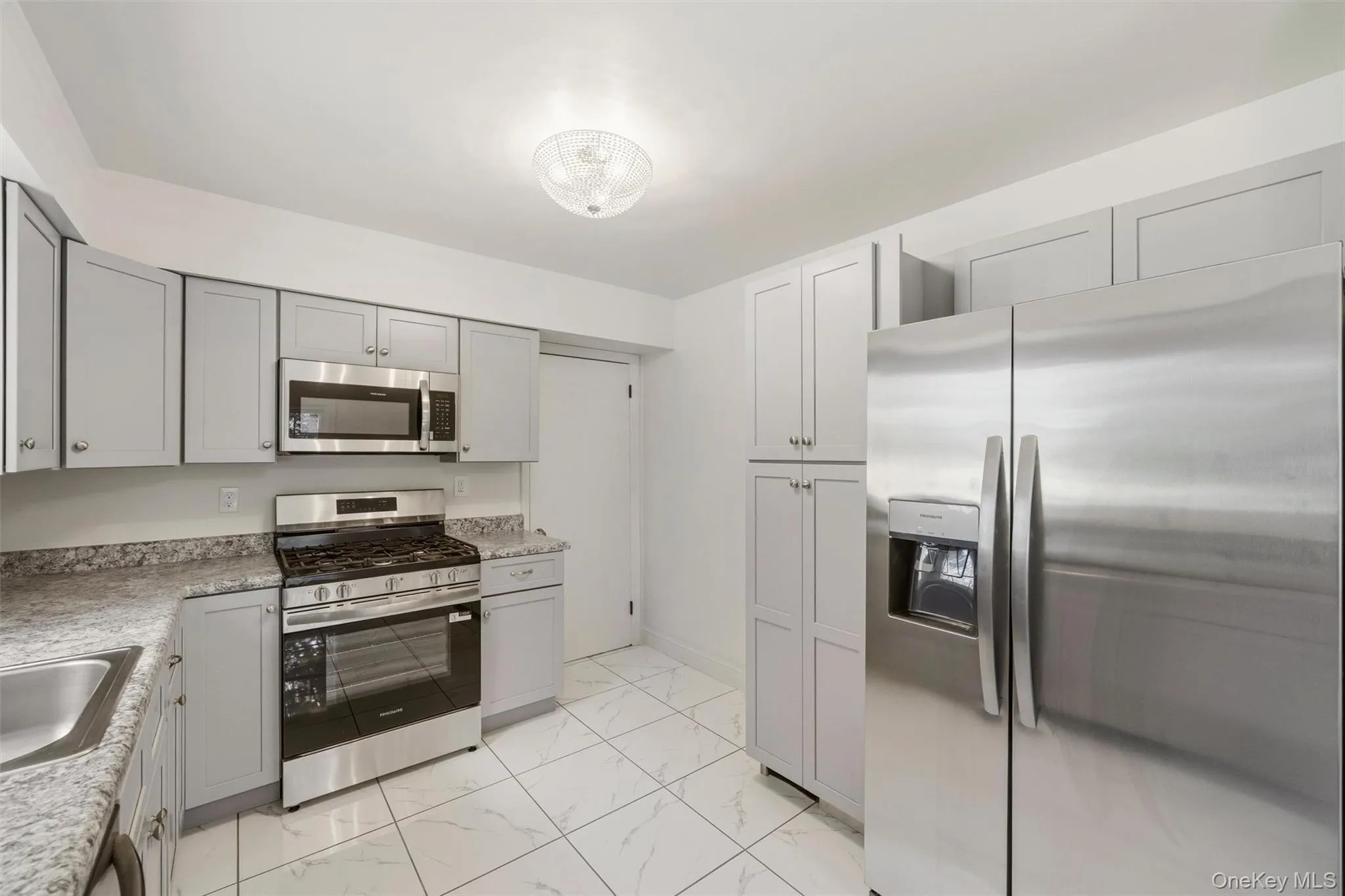 25 Ferrara Drive, Middletown, NY, 3 Bedrooms Bedrooms, 5 Rooms Rooms,1 BathroomBathrooms,Residential,For Rent,Ferrara,0,1015148 25 Ferrara Drive, Middletown, NY, 3 Bedrooms Bedrooms, 5 Rooms Rooms,1 BathroomBathrooms,Residential,For Rent,Ferrara,0,1015148