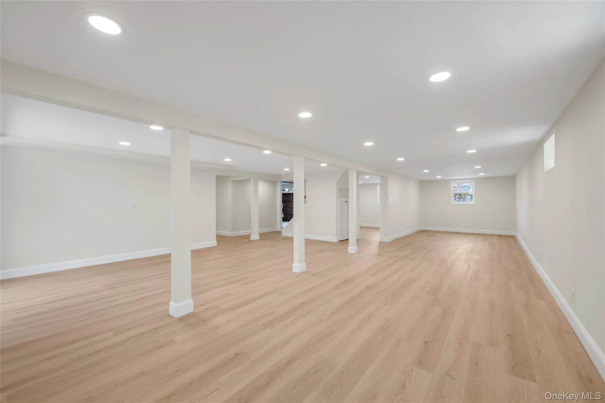 19 Carriage Road, North Hempstead, NY, 3 Bedrooms Bedrooms, 7 Rooms Rooms,2 BathroomsBathrooms,Residential,For Rent,Carriage,0,1015154 19 Carriage Road, North Hempstead, NY, 3 Bedrooms Bedrooms, 7 Rooms Rooms,2 BathroomsBathrooms,Residential,For Rent,Carriage,0,1015154
