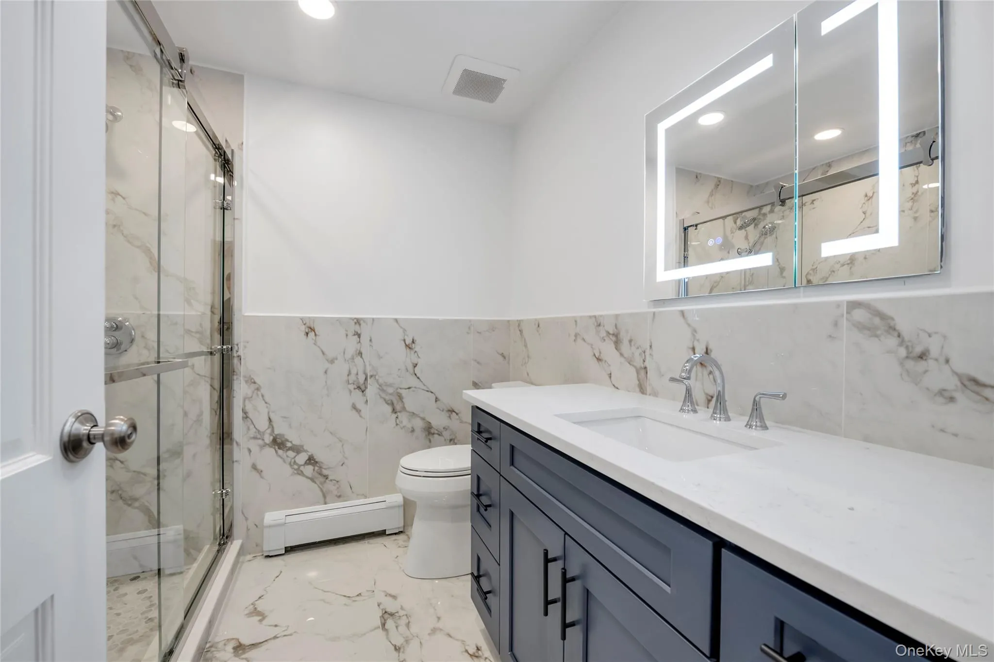 19 Carriage Road, North Hempstead, NY, 3 Bedrooms Bedrooms, 7 Rooms Rooms,2 BathroomsBathrooms,Residential,For Rent,Carriage,0,1015154 19 Carriage Road, North Hempstead, NY, 3 Bedrooms Bedrooms, 7 Rooms Rooms,2 BathroomsBathrooms,Residential,For Rent,Carriage,0,1015154