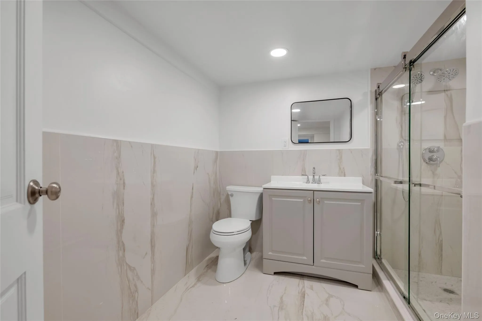 19 Carriage Road, North Hempstead, NY, 3 Bedrooms Bedrooms, 7 Rooms Rooms,2 BathroomsBathrooms,Residential,For Rent,Carriage,0,1015154 19 Carriage Road, North Hempstead, NY, 3 Bedrooms Bedrooms, 7 Rooms Rooms,2 BathroomsBathrooms,Residential,For Rent,Carriage,0,1015154