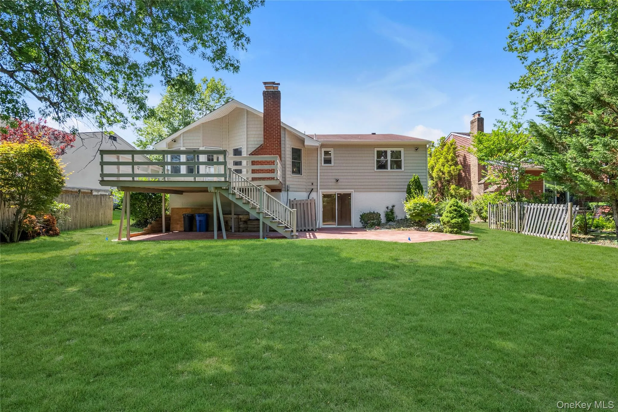 19 Carriage Road, North Hempstead, NY, 3 Bedrooms Bedrooms, 7 Rooms Rooms,2 BathroomsBathrooms,Residential,For Rent,Carriage,0,1015154 19 Carriage Road, North Hempstead, NY, 3 Bedrooms Bedrooms, 7 Rooms Rooms,2 BathroomsBathrooms,Residential,For Rent,Carriage,0,1015154
