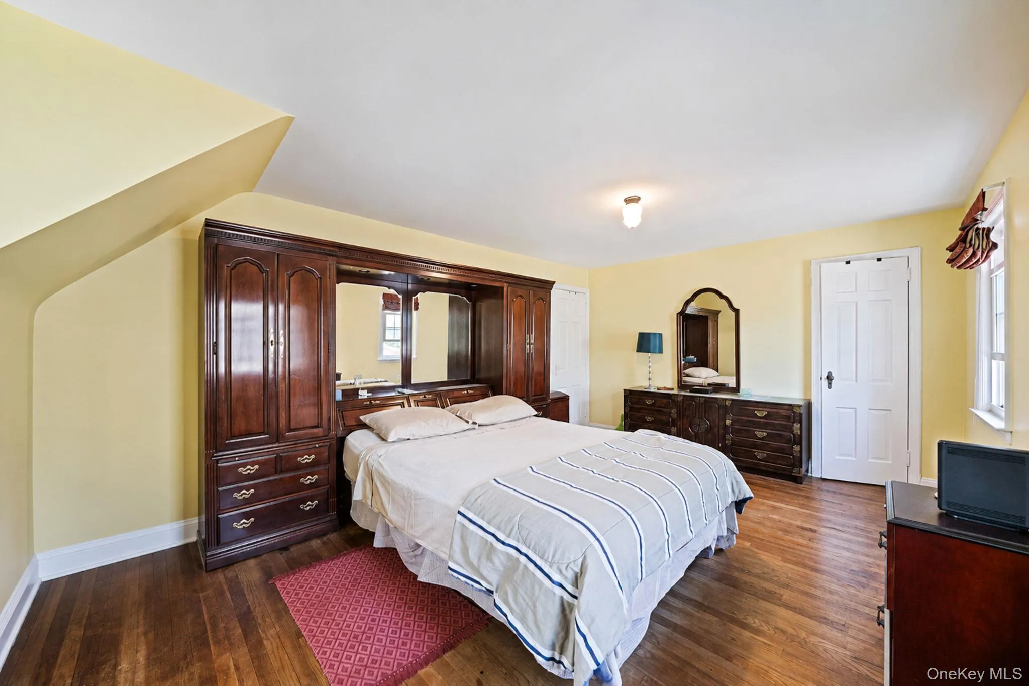 850 Linden Avenue, Hempstead, NY, 4 Bedrooms Bedrooms, 8 Rooms Rooms,1 BathroomBathrooms,Residential,For Rent,Linden,0,1015157 850 Linden Avenue, Hempstead, NY, 4 Bedrooms Bedrooms, 8 Rooms Rooms,1 BathroomBathrooms,Residential,For Rent,Linden,0,1015157