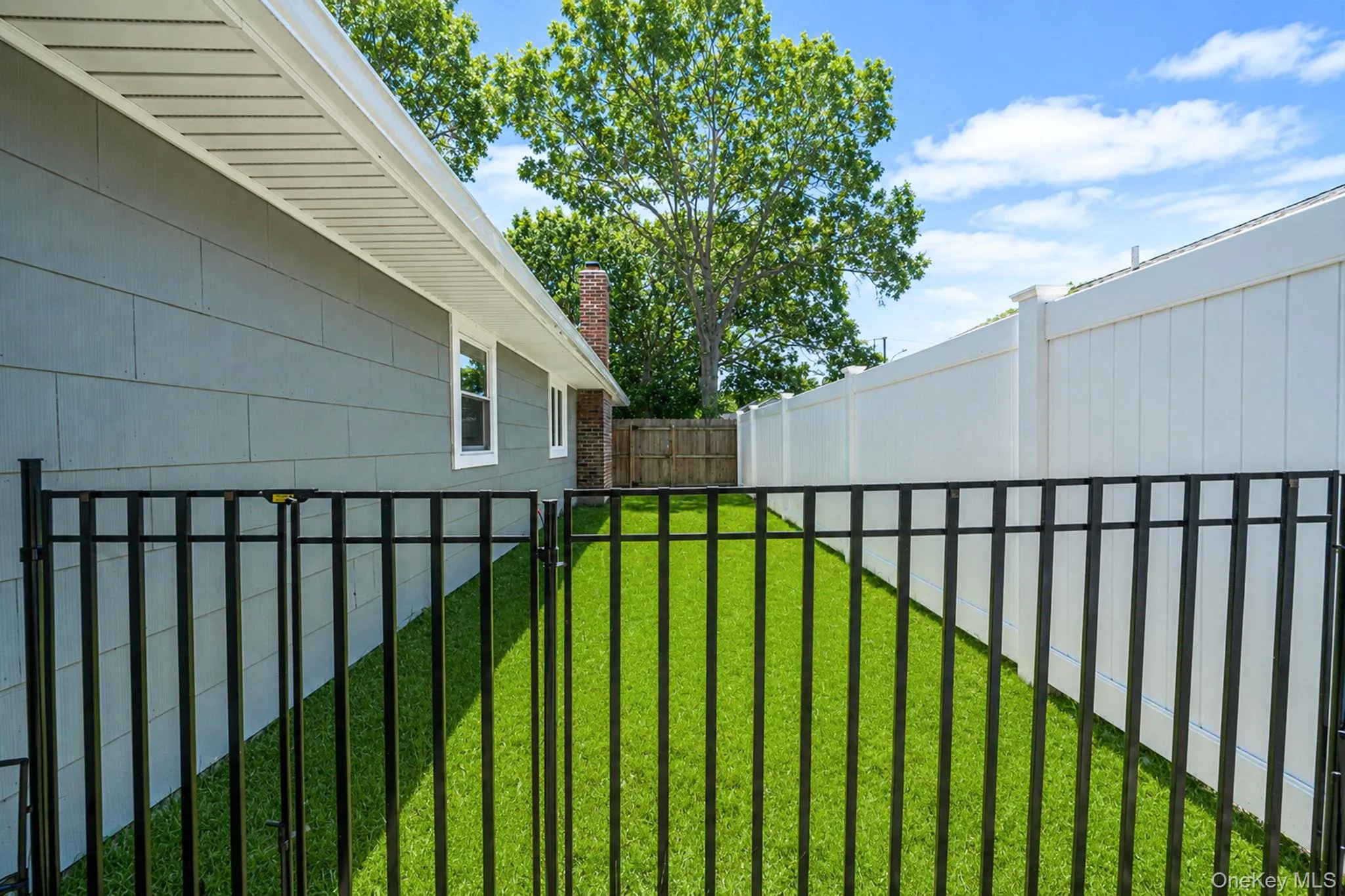 7 Pennwood Drive, Brookhaven, NY, 3 Bedrooms Bedrooms, 5 Rooms Rooms,1 BathroomBathrooms,Residential,For Rent,Pennwood,0,1015158 7 Pennwood Drive, Brookhaven, NY, 3 Bedrooms Bedrooms, 5 Rooms Rooms,1 BathroomBathrooms,Residential,For Rent,Pennwood,0,1015158