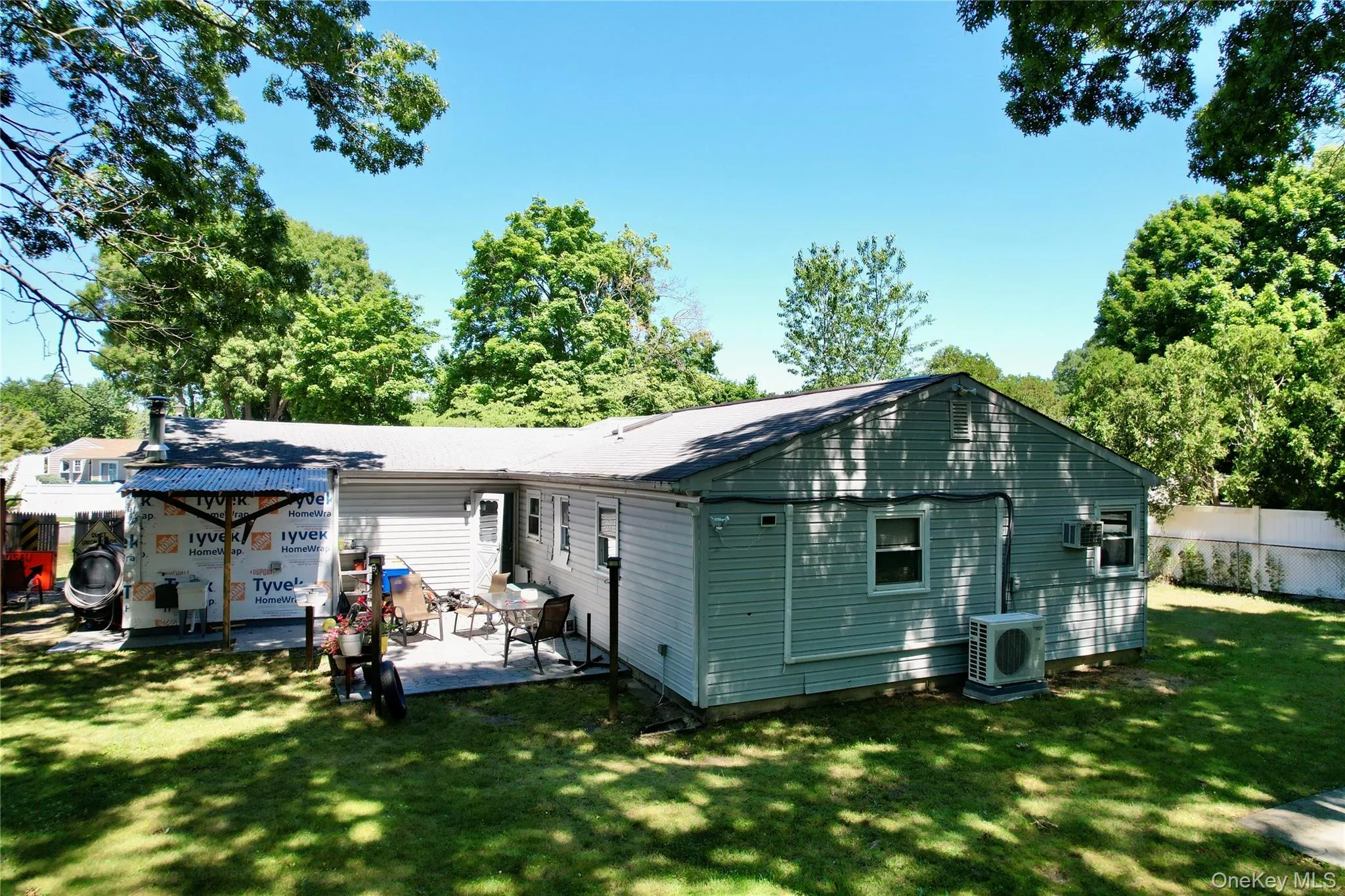 142 Palmer Street, Islip, NY, 4 Bedrooms Bedrooms, 8 Rooms Rooms,1 BathroomBathrooms,Residential,For Rent,Palmer,0,1015160 142 Palmer Street, Islip, NY, 4 Bedrooms Bedrooms, 8 Rooms Rooms,1 BathroomBathrooms,Residential,For Rent,Palmer,0,1015160
