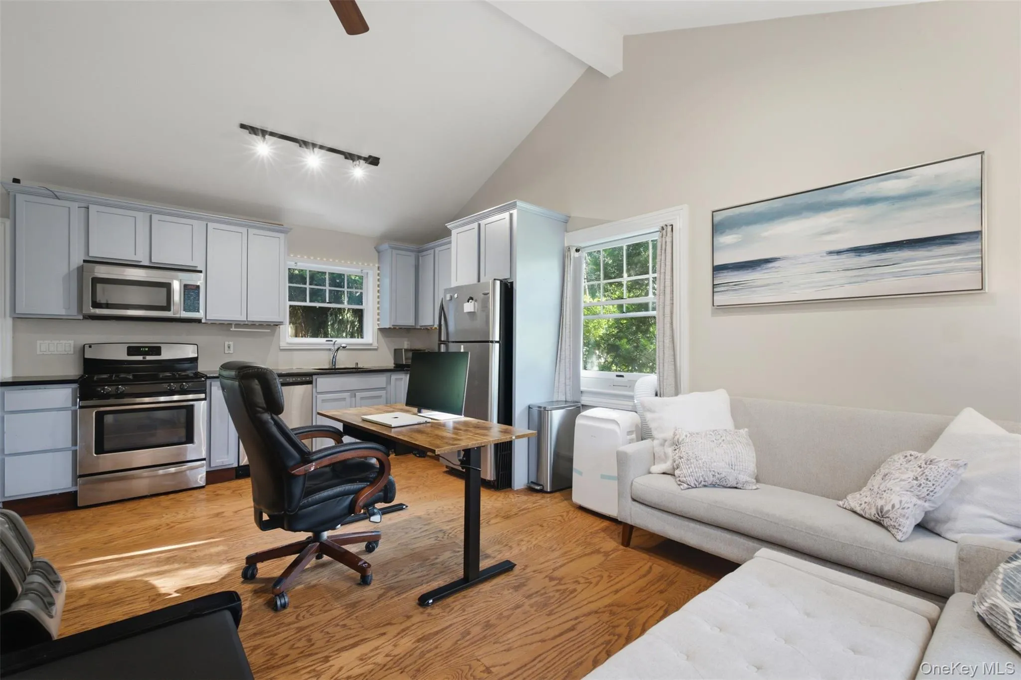 126 New Valley Road, Clarkstown, NY, 1 Bedroom Bedrooms, 3 Rooms Rooms,1 BathroomBathrooms,Residential,For Rent,New Valley,0,1015164 126 New Valley Road, Clarkstown, NY, 1 Bedroom Bedrooms, 3 Rooms Rooms,1 BathroomBathrooms,Residential,For Rent,New Valley,0,1015164