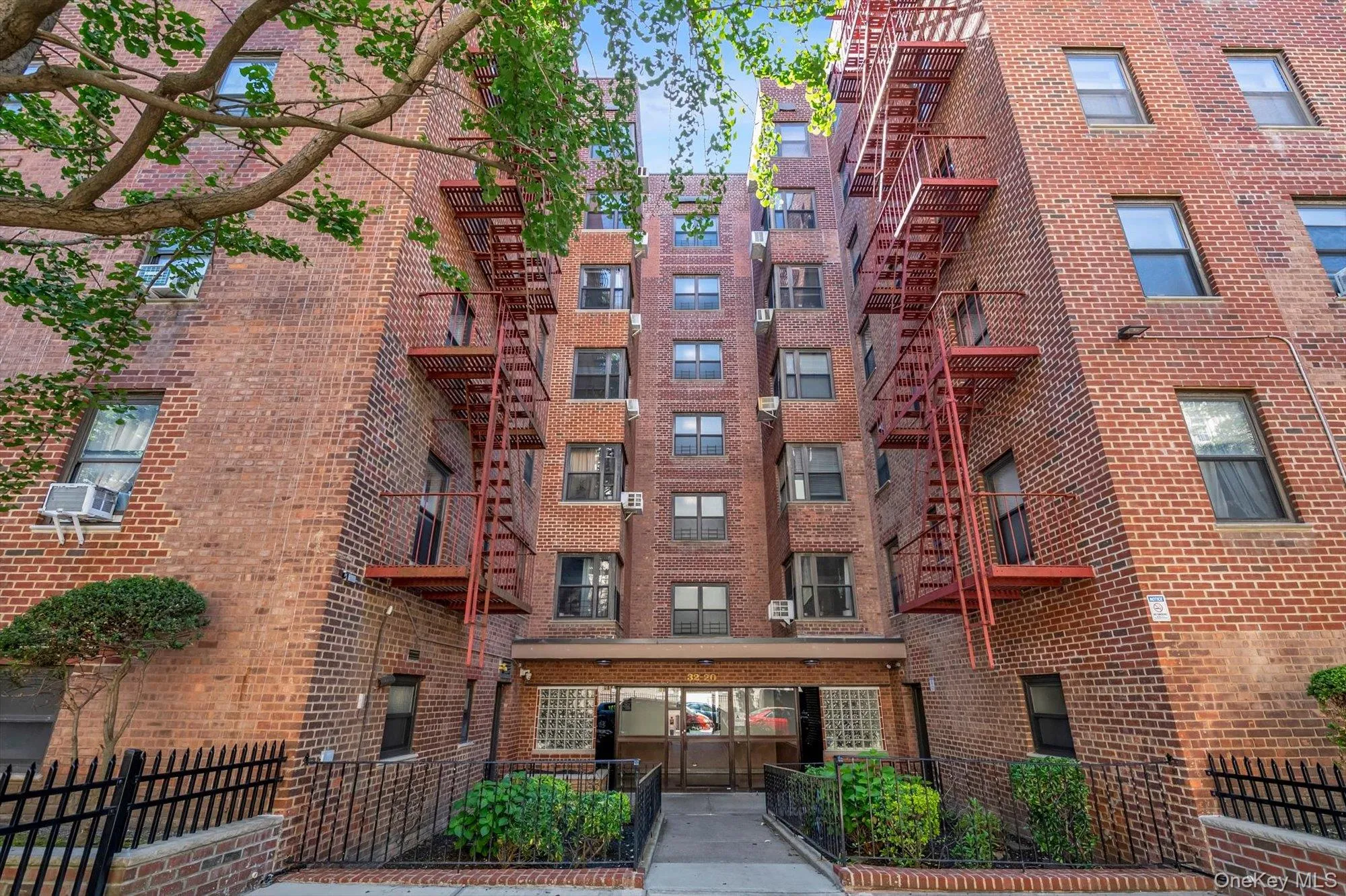 32-20 89th Street, New York, NY, 2 Bedrooms Bedrooms, 5 Rooms Rooms,1 BathroomBathrooms,Residential,For Rent,89th,0,1015167 32-20 89th Street, New York, NY, 2 Bedrooms Bedrooms, 5 Rooms Rooms,1 BathroomBathrooms,Residential,For Rent,89th,0,1015167