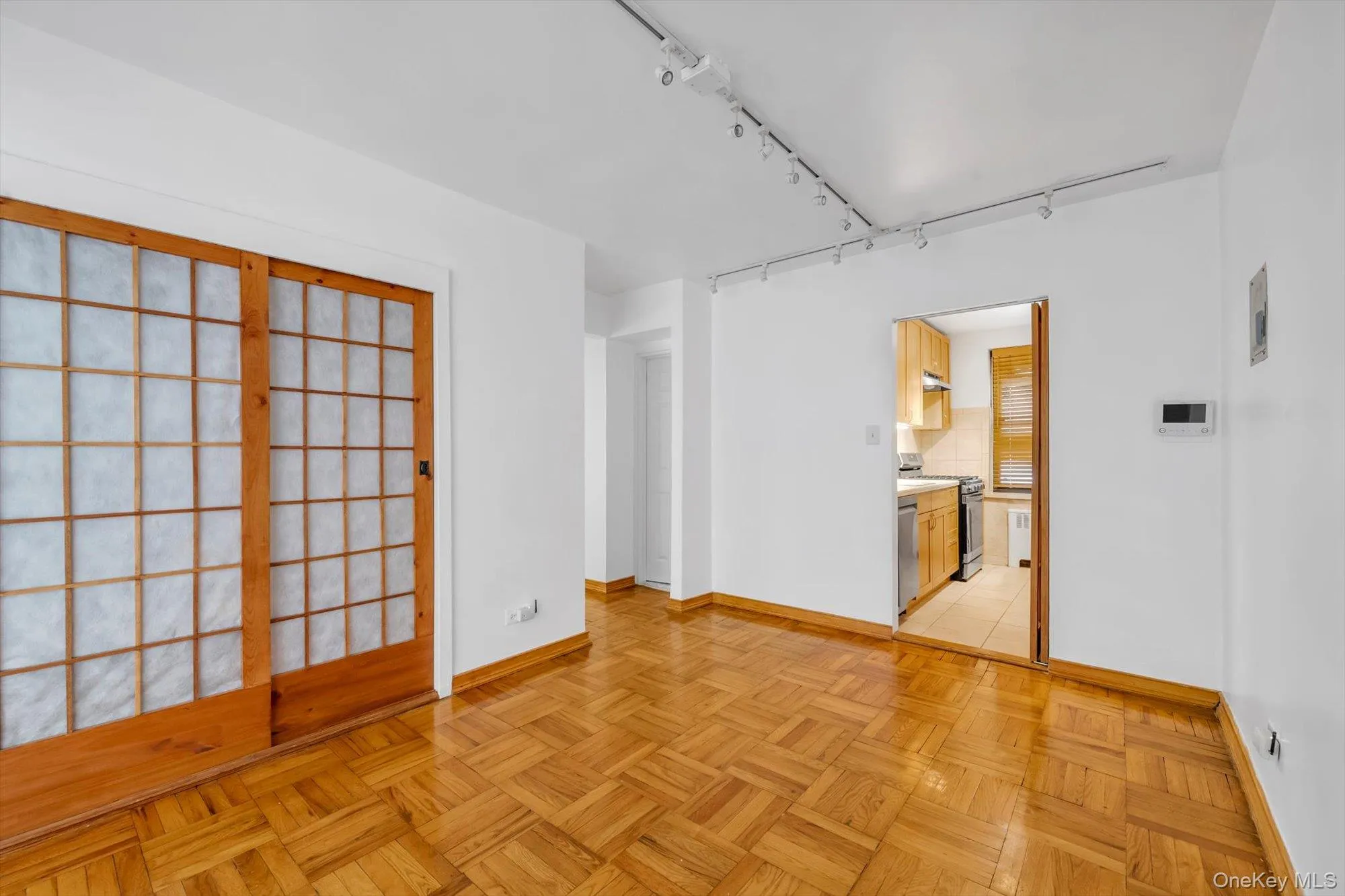 32-20 89th Street, New York, NY, 2 Bedrooms Bedrooms, 5 Rooms Rooms,1 BathroomBathrooms,Residential,For Rent,89th,0,1015167 32-20 89th Street, New York, NY, 2 Bedrooms Bedrooms, 5 Rooms Rooms,1 BathroomBathrooms,Residential,For Rent,89th,0,1015167