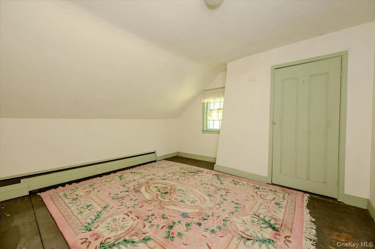 Additional room on the second floor that can be used as another bedroom or study. Additional room on the second floor that can be used as another bedroom or study.