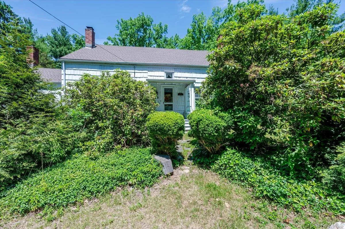 169 Rogues Path, Huntington, NY, 4 Bedrooms Bedrooms, 12 Rooms Rooms,2 BathroomsBathrooms,Residential,For Rent,Rogues,0,1015169 169 Rogues Path, Huntington, NY, 4 Bedrooms Bedrooms, 12 Rooms Rooms,2 BathroomsBathrooms,Residential,For Rent,Rogues,0,1015169