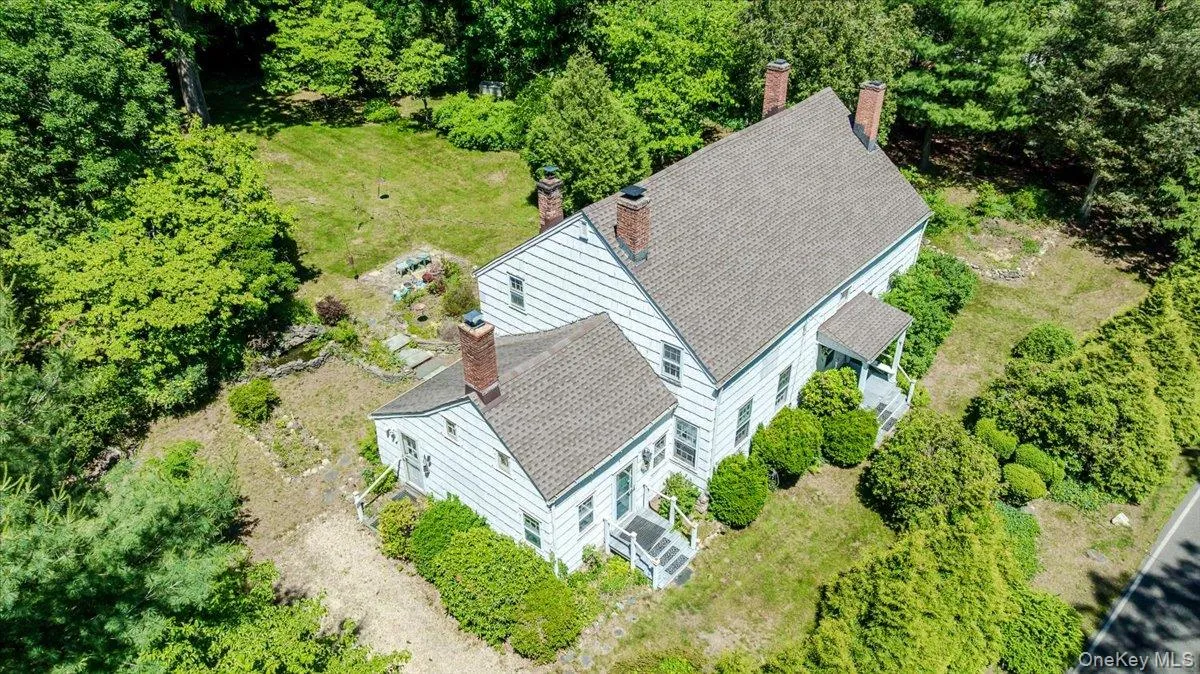 169 Rogues Path, Huntington, NY, 4 Bedrooms Bedrooms, 12 Rooms Rooms,2 BathroomsBathrooms,Residential,For Rent,Rogues,0,1015169 169 Rogues Path, Huntington, NY, 4 Bedrooms Bedrooms, 12 Rooms Rooms,2 BathroomsBathrooms,Residential,For Rent,Rogues,0,1015169
