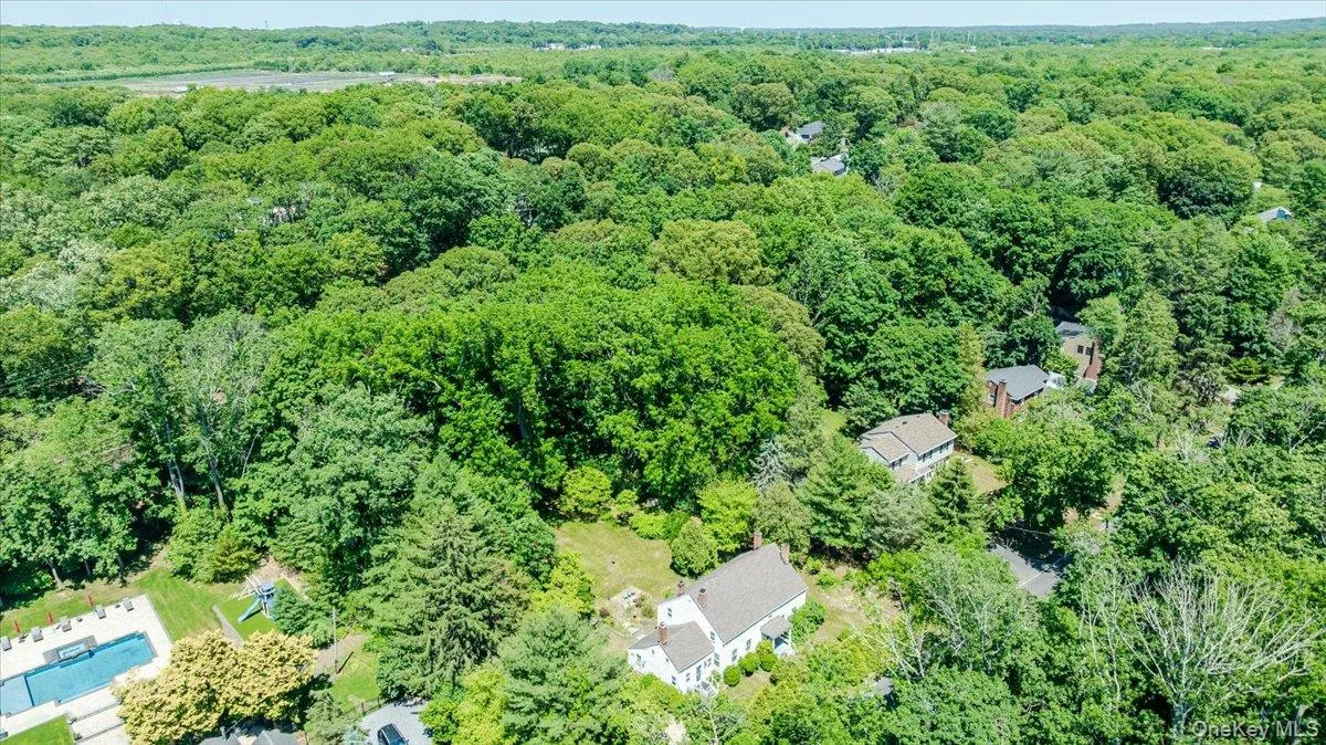 169 Rogues Path, Huntington, NY, 4 Bedrooms Bedrooms, 12 Rooms Rooms,2 BathroomsBathrooms,Residential,For Rent,Rogues,0,1015169 169 Rogues Path, Huntington, NY, 4 Bedrooms Bedrooms, 12 Rooms Rooms,2 BathroomsBathrooms,Residential,For Rent,Rogues,0,1015169