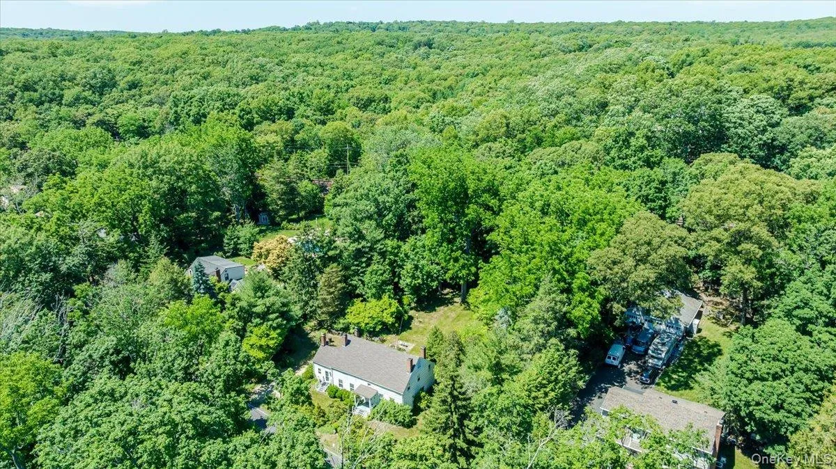 169 Rogues Path, Huntington, NY, 4 Bedrooms Bedrooms, 12 Rooms Rooms,2 BathroomsBathrooms,Residential,For Rent,Rogues,0,1015169 169 Rogues Path, Huntington, NY, 4 Bedrooms Bedrooms, 12 Rooms Rooms,2 BathroomsBathrooms,Residential,For Rent,Rogues,0,1015169