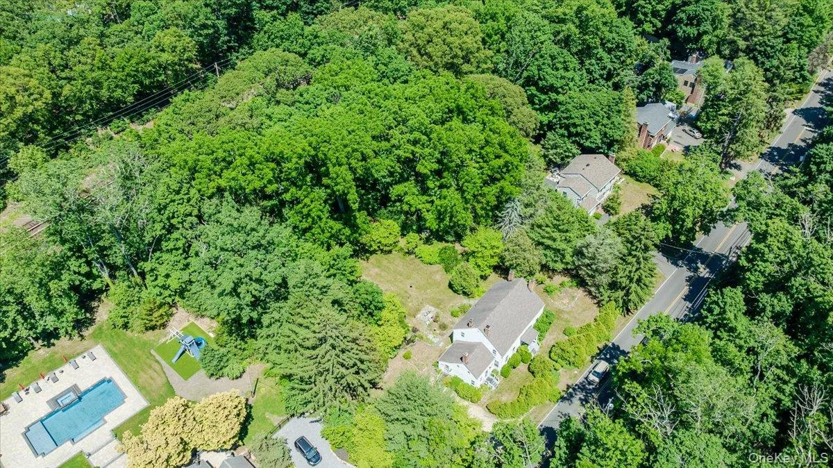169 Rogues Path, Huntington, NY, 4 Bedrooms Bedrooms, 12 Rooms Rooms,2 BathroomsBathrooms,Residential,For Rent,Rogues,0,1015169 169 Rogues Path, Huntington, NY, 4 Bedrooms Bedrooms, 12 Rooms Rooms,2 BathroomsBathrooms,Residential,For Rent,Rogues,0,1015169