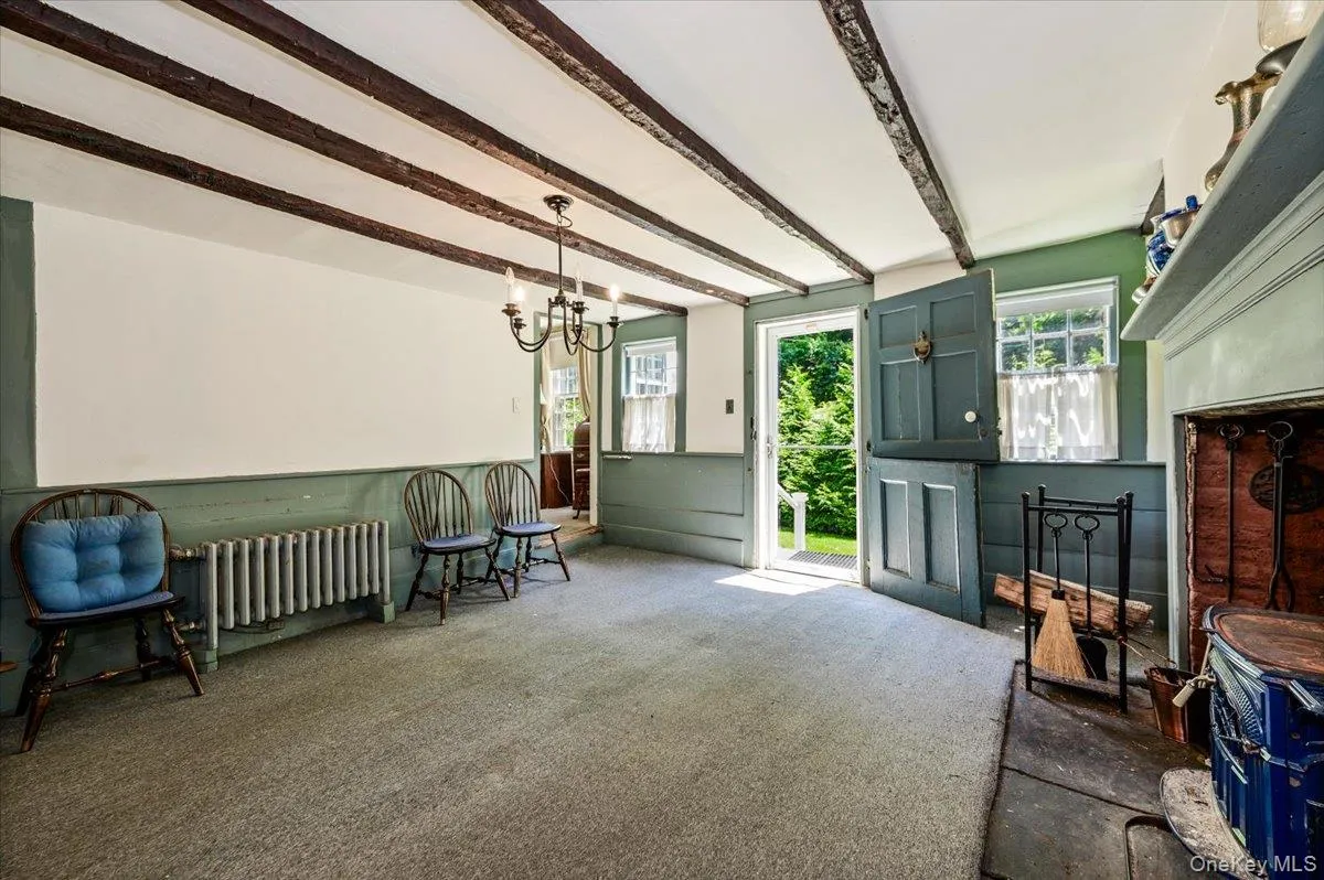 Hardwood floors, dutch door. Hardwood floors, dutch door.