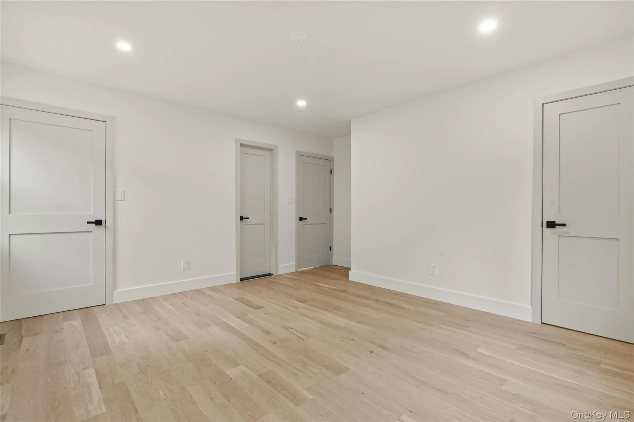 29 Garfield Place, North Hempstead, NY, 4 Bedrooms Bedrooms, 12 Rooms Rooms,3 BathroomsBathrooms,Residential,For Rent,Garfield,0,1015170 29 Garfield Place, North Hempstead, NY, 4 Bedrooms Bedrooms, 12 Rooms Rooms,3 BathroomsBathrooms,Residential,For Rent,Garfield,0,1015170