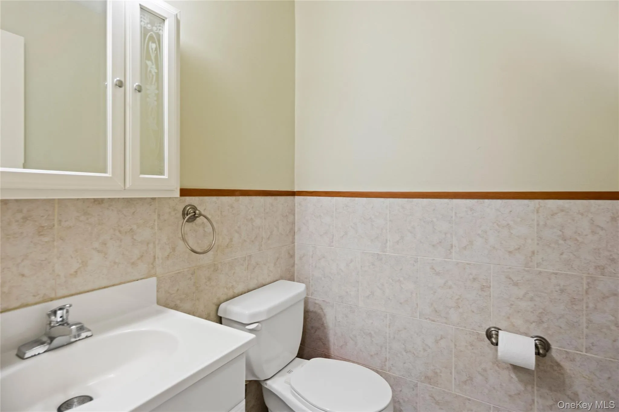 32 Juniper Avenue, Brookhaven, NY, 2 Bedrooms Bedrooms, 5 Rooms Rooms,1 BathroomBathrooms,Residential,For Rent,Juniper,0,1015172 32 Juniper Avenue, Brookhaven, NY, 2 Bedrooms Bedrooms, 5 Rooms Rooms,1 BathroomBathrooms,Residential,For Rent,Juniper,0,1015172
