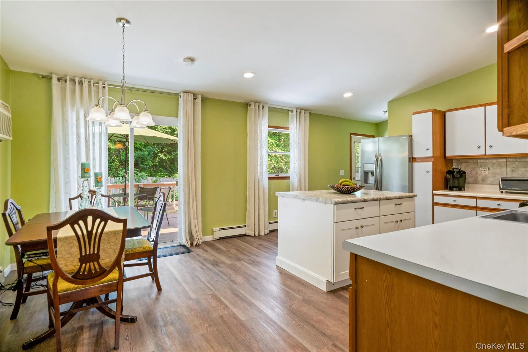 32 Juniper Avenue, Brookhaven, NY, 2 Bedrooms Bedrooms, 5 Rooms Rooms,1 BathroomBathrooms,Residential,For Rent,Juniper,0,1015172 32 Juniper Avenue, Brookhaven, NY, 2 Bedrooms Bedrooms, 5 Rooms Rooms,1 BathroomBathrooms,Residential,For Rent,Juniper,0,1015172