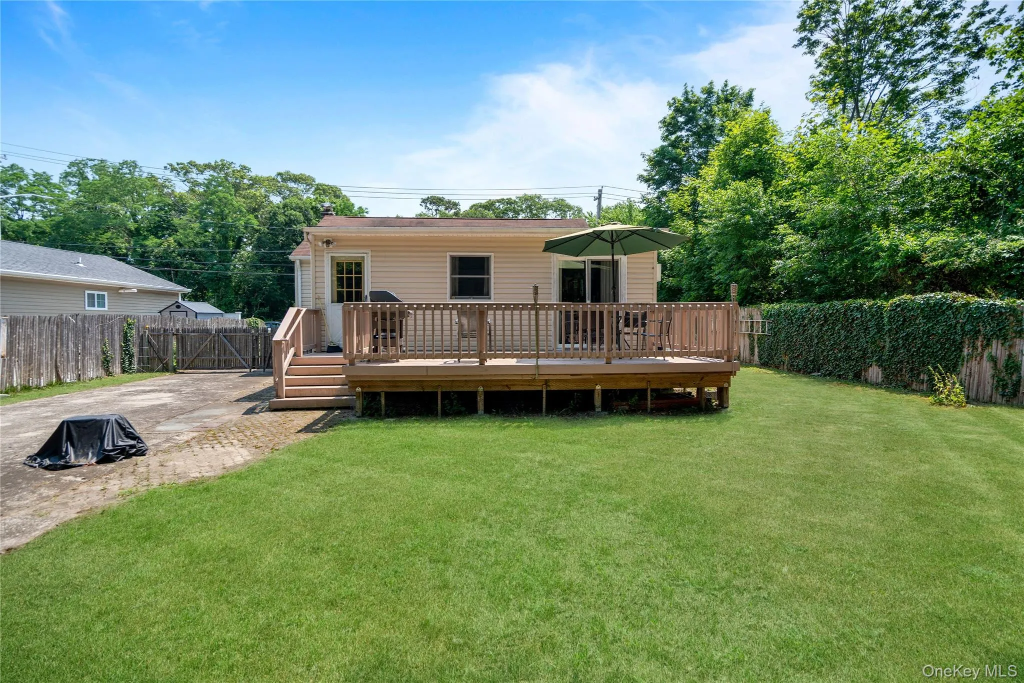 32 Juniper Avenue, Brookhaven, NY, 2 Bedrooms Bedrooms, 5 Rooms Rooms,1 BathroomBathrooms,Residential,For Rent,Juniper,0,1015172 32 Juniper Avenue, Brookhaven, NY, 2 Bedrooms Bedrooms, 5 Rooms Rooms,1 BathroomBathrooms,Residential,For Rent,Juniper,0,1015172