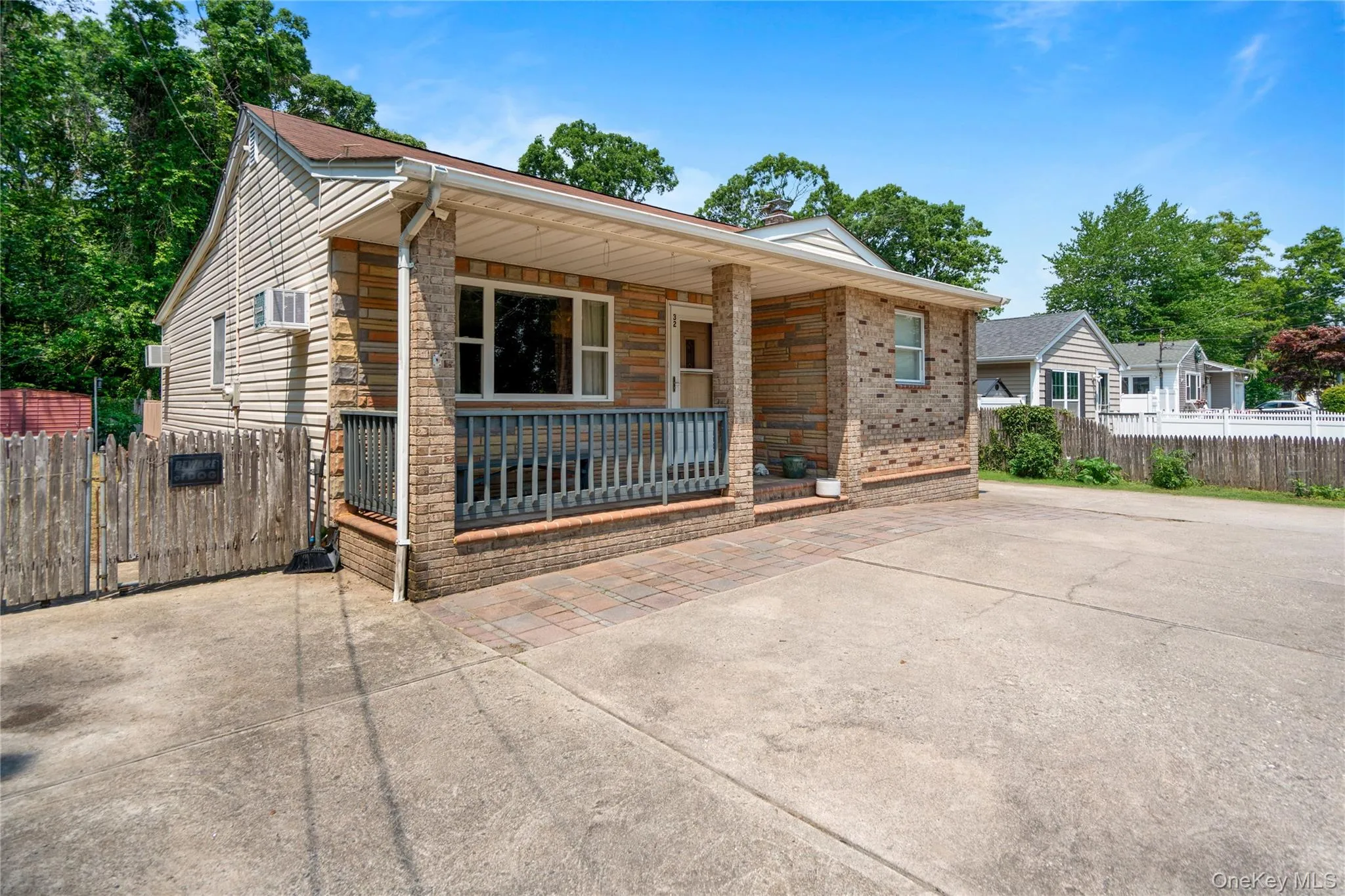 32 Juniper Avenue, Brookhaven, NY, 2 Bedrooms Bedrooms, 5 Rooms Rooms,1 BathroomBathrooms,Residential,For Rent,Juniper,0,1015172 32 Juniper Avenue, Brookhaven, NY, 2 Bedrooms Bedrooms, 5 Rooms Rooms,1 BathroomBathrooms,Residential,For Rent,Juniper,0,1015172