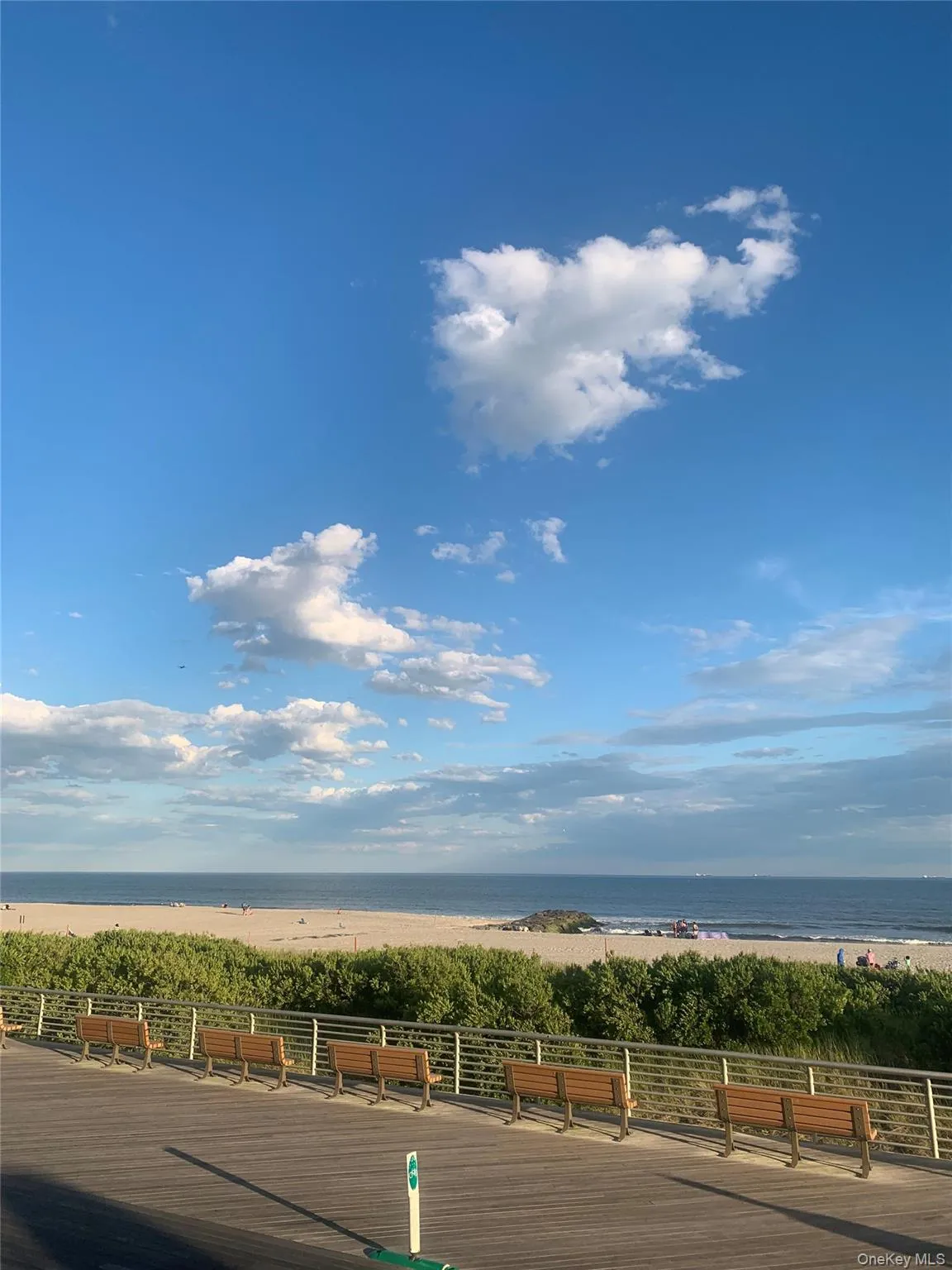 360 Shore Rd, Long Beach, NY, 1 Bedroom Bedrooms, 4 Rooms Rooms,1 BathroomBathrooms,Residential Lease,For Rent,Shore Rd,0,KEY1015181 360 Shore Rd, Long Beach, NY, 1 Bedroom Bedrooms, 4 Rooms Rooms,1 BathroomBathrooms,Residential Lease,For Rent,Shore Rd,0,KEY1015181