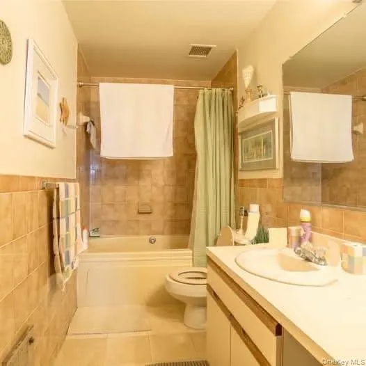 360 Shore Rd, Long Beach, NY, 1 Bedroom Bedrooms, 4 Rooms Rooms,1 BathroomBathrooms,Residential Lease,For Rent,Shore Rd,0,KEY1015181 360 Shore Rd, Long Beach, NY, 1 Bedroom Bedrooms, 4 Rooms Rooms,1 BathroomBathrooms,Residential Lease,For Rent,Shore Rd,0,KEY1015181