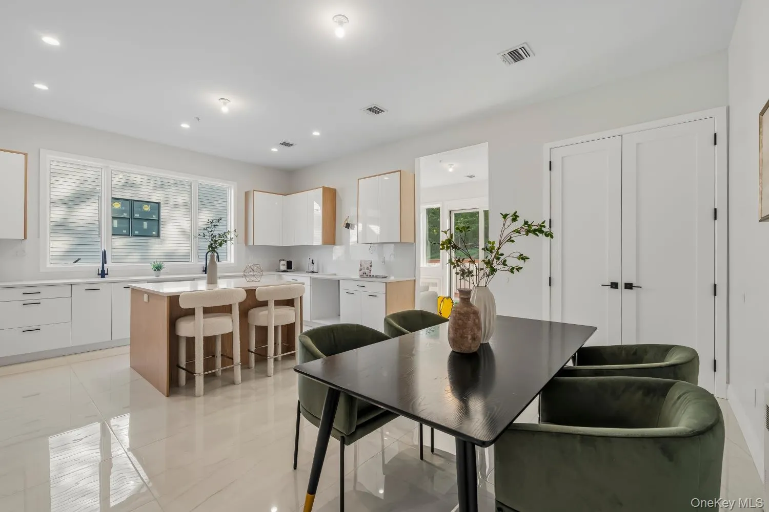 3 San Marcos Drive, Blooming Grove, NY, 5 Bedrooms Bedrooms, 9 Rooms Rooms,3 BathroomsBathrooms,Residential,For Rent,San Marcos,0,1015191 3 San Marcos Drive, Blooming Grove, NY, 5 Bedrooms Bedrooms, 9 Rooms Rooms,3 BathroomsBathrooms,Residential,For Rent,San Marcos,0,1015191