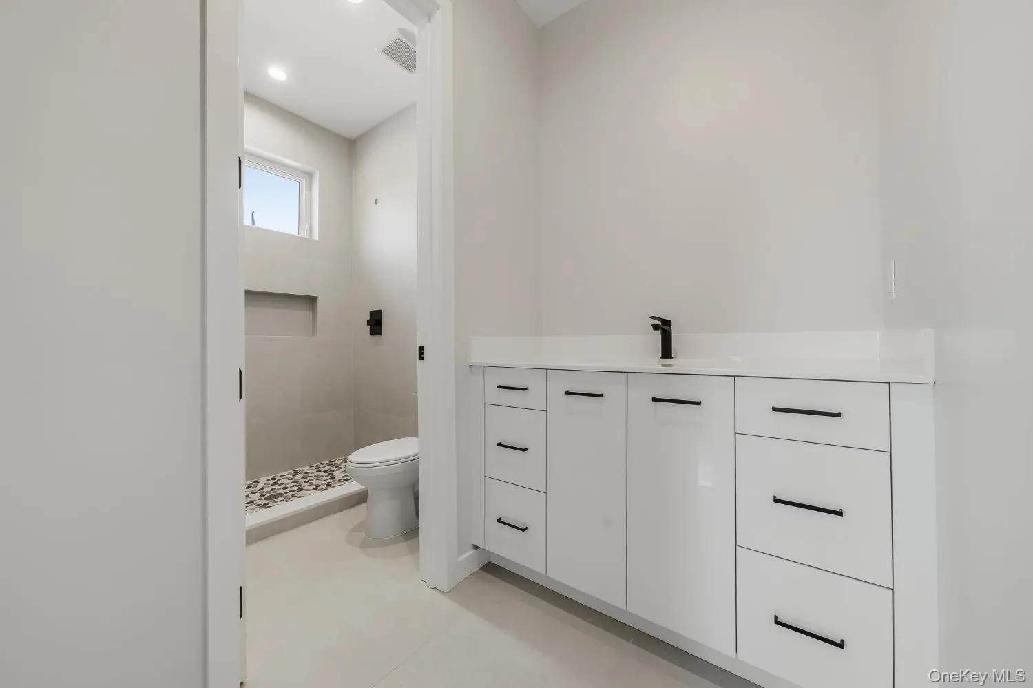 3 San Marcos Drive, Blooming Grove, NY, 5 Bedrooms Bedrooms, 9 Rooms Rooms,3 BathroomsBathrooms,Residential,For Rent,San Marcos,0,1015191 3 San Marcos Drive, Blooming Grove, NY, 5 Bedrooms Bedrooms, 9 Rooms Rooms,3 BathroomsBathrooms,Residential,For Rent,San Marcos,0,1015191