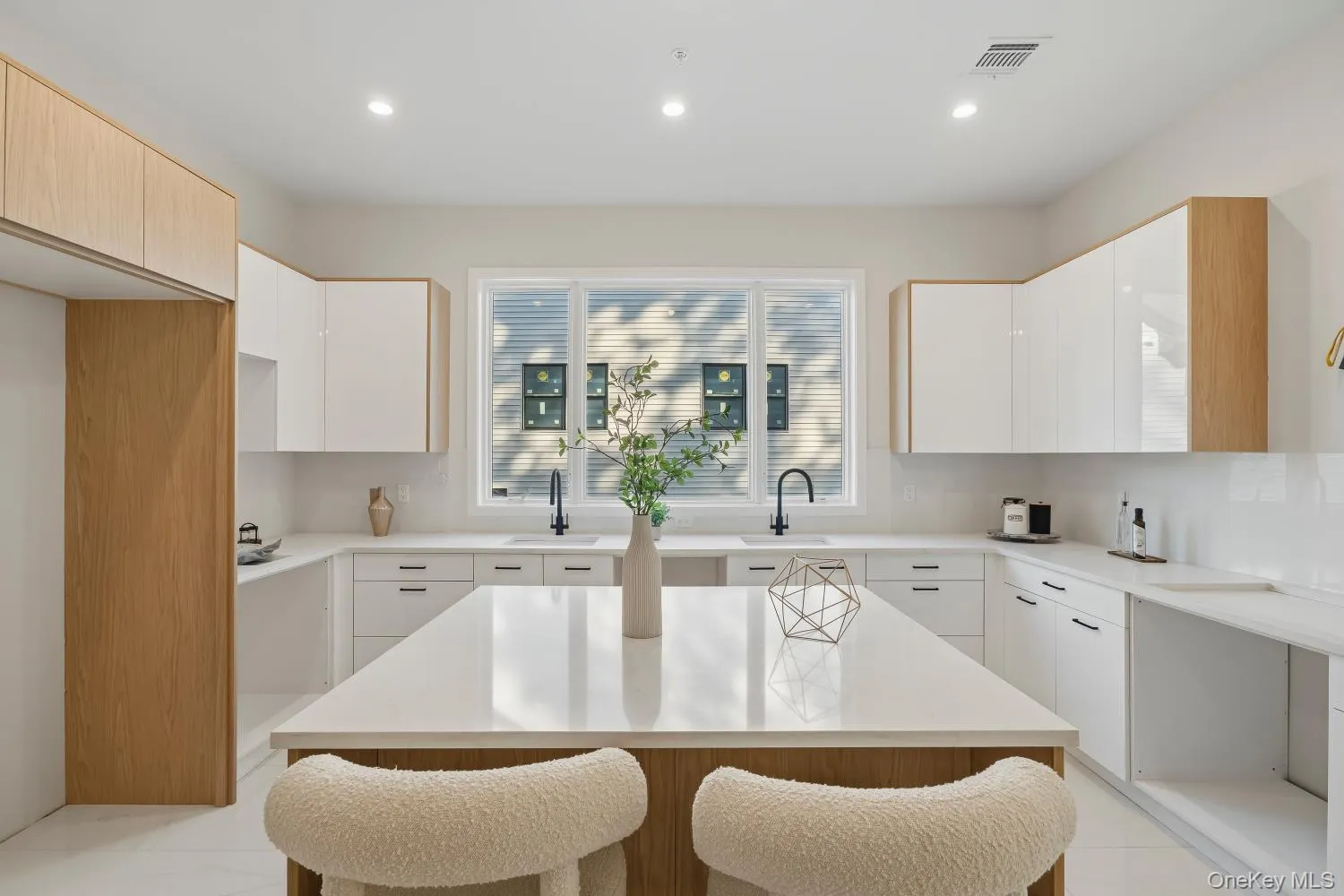 3 San Marcos Drive, Blooming Grove, NY, 5 Bedrooms Bedrooms, 9 Rooms Rooms,3 BathroomsBathrooms,Residential,For Rent,San Marcos,0,1015191 3 San Marcos Drive, Blooming Grove, NY, 5 Bedrooms Bedrooms, 9 Rooms Rooms,3 BathroomsBathrooms,Residential,For Rent,San Marcos,0,1015191