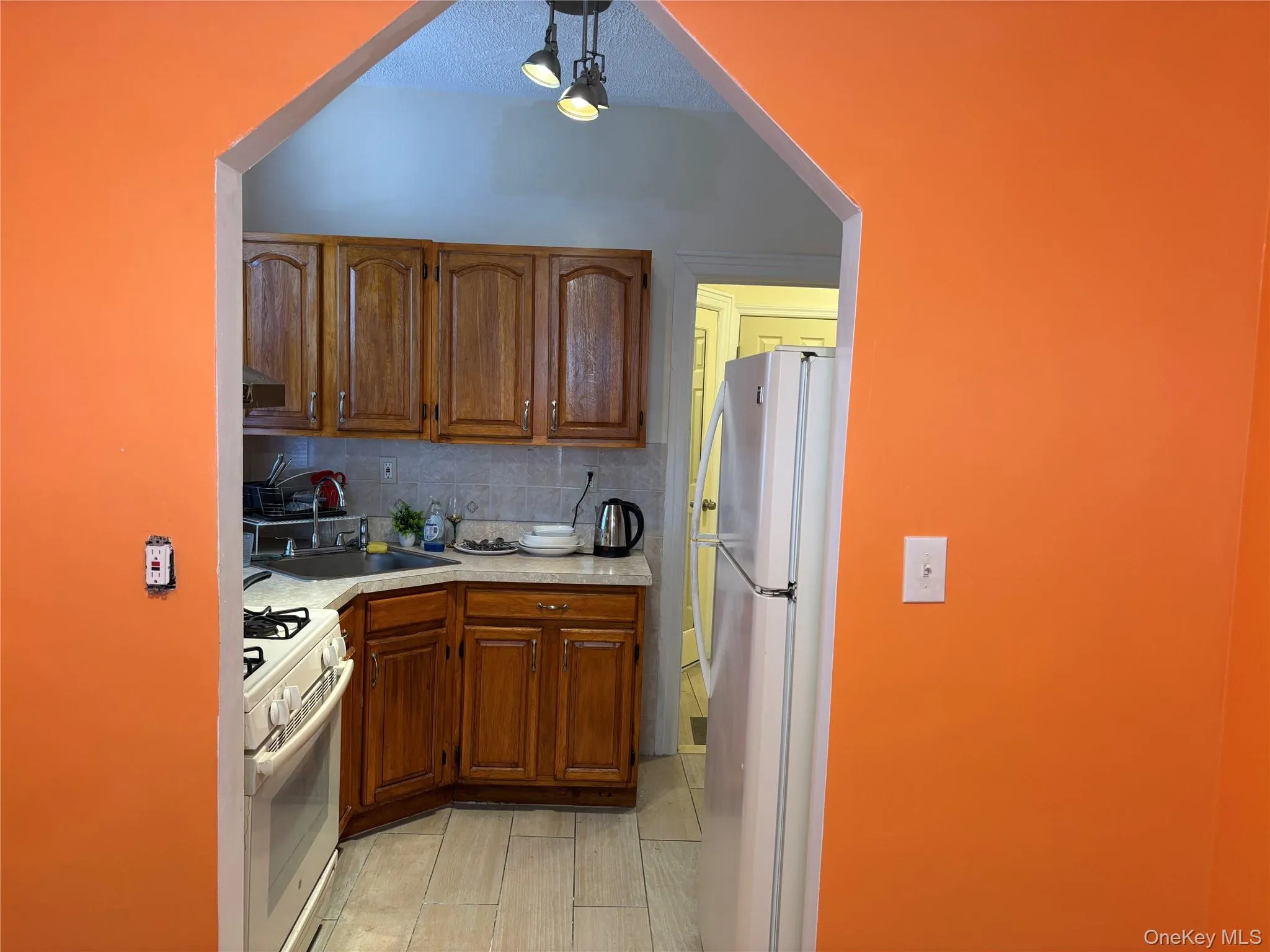 1004 Lenox Road, New York, NY, 3 Bedrooms Bedrooms, 5 Rooms Rooms,1 BathroomBathrooms,Residential Lease,For Rent,Lenox,0,1015199 1004 Lenox Road, New York, NY, 3 Bedrooms Bedrooms, 5 Rooms Rooms,1 BathroomBathrooms,Residential Lease,For Rent,Lenox,0,1015199
