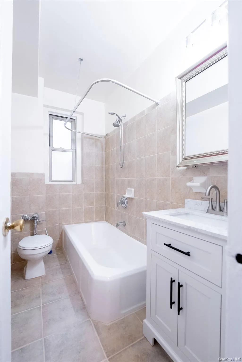 2190 Boston Road, New York, NY, 2 Bedrooms Bedrooms, 4 Rooms Rooms,2 BathroomsBathrooms,Residential,For Rent,Boston,0,1015204 2190 Boston Road, New York, NY, 2 Bedrooms Bedrooms, 4 Rooms Rooms,2 BathroomsBathrooms,Residential,For Rent,Boston,0,1015204