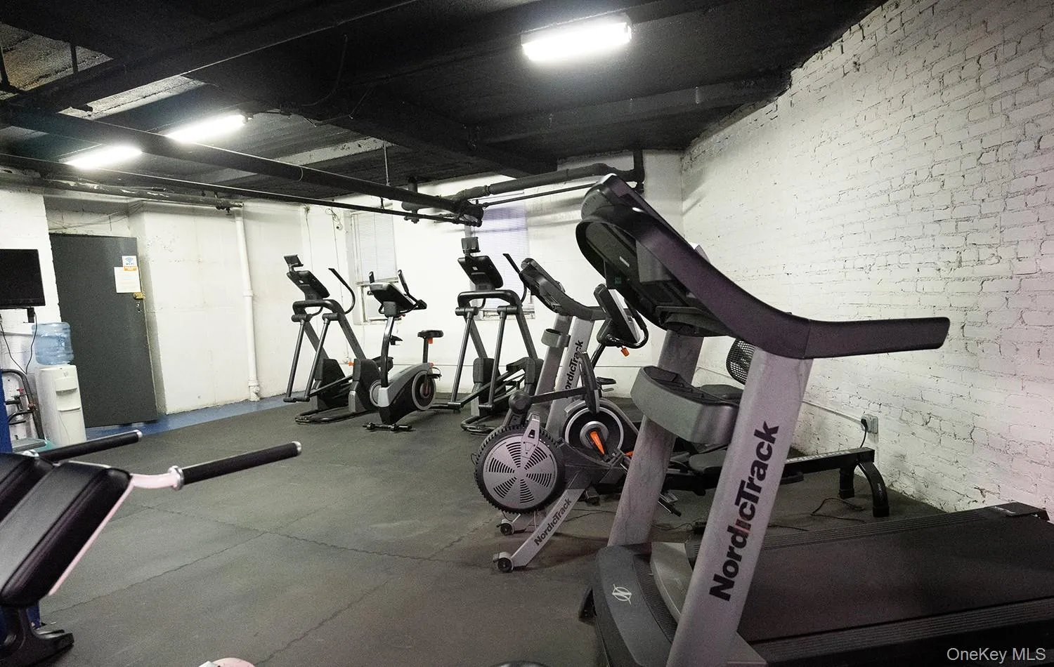 2190 Boston Road, New York, NY, 2 Bedrooms Bedrooms, 4 Rooms Rooms,2 BathroomsBathrooms,Residential,For Rent,Boston,0,1015204 2190 Boston Road, New York, NY, 2 Bedrooms Bedrooms, 4 Rooms Rooms,2 BathroomsBathrooms,Residential,For Rent,Boston,0,1015204