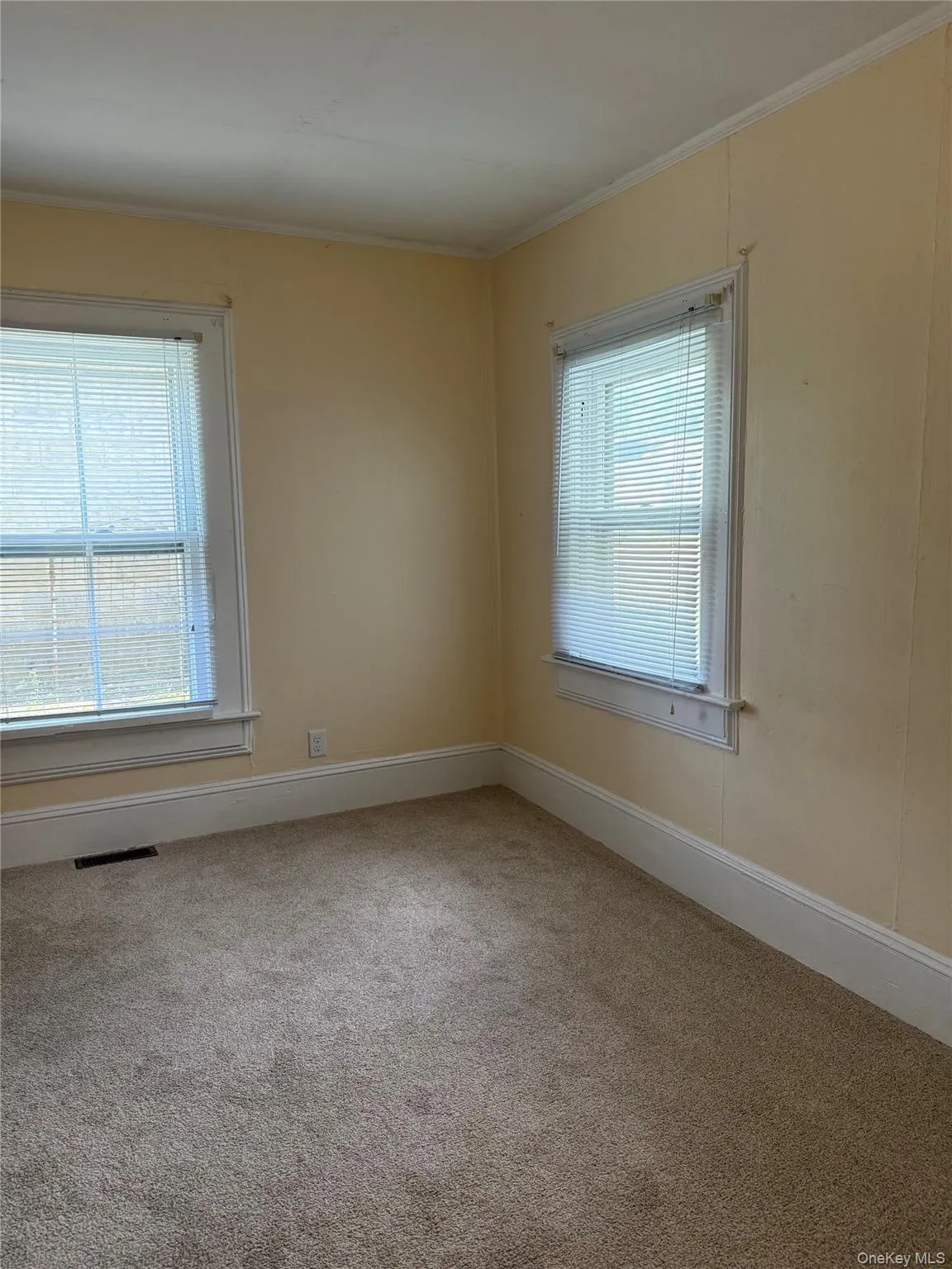 240 Jersey Avenue, Warwick (town), NY, 2 Bedrooms Bedrooms, 5 Rooms Rooms,1 BathroomBathrooms,Residential Lease,For Rent,Jersey,0,1015208 240 Jersey Avenue, Warwick (town), NY, 2 Bedrooms Bedrooms, 5 Rooms Rooms,1 BathroomBathrooms,Residential Lease,For Rent,Jersey,0,1015208