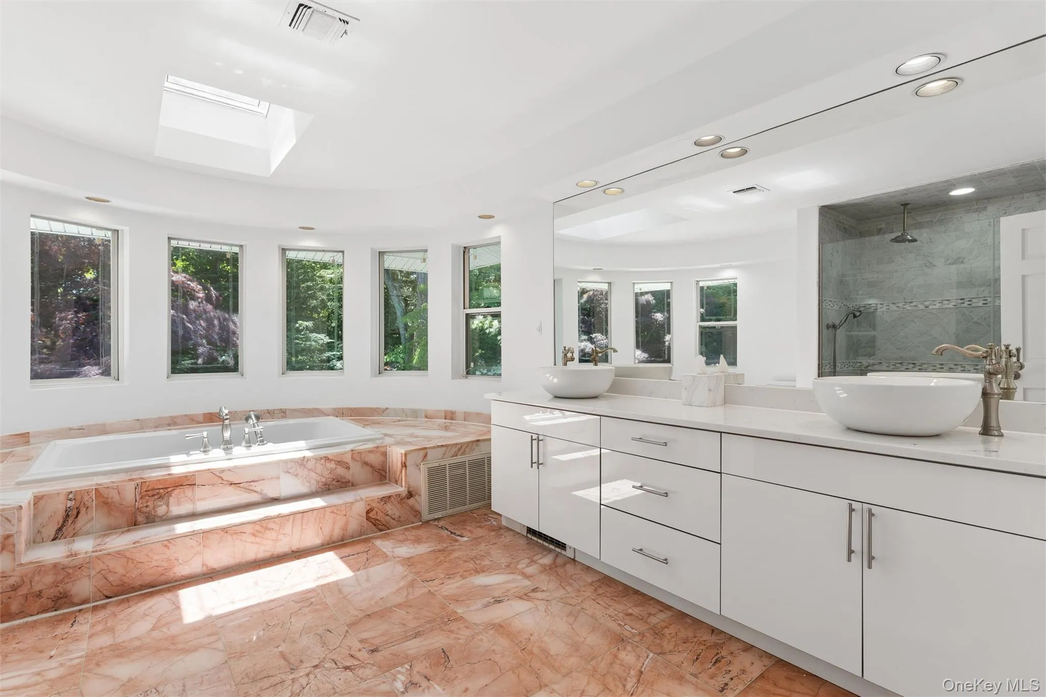 2 Greenwood Lane, Oyster Bay, NY, 5 Bedrooms Bedrooms, 10 Rooms Rooms,4 BathroomsBathrooms,Residential,For Rent,Greenwood,0,1015209 2 Greenwood Lane, Oyster Bay, NY, 5 Bedrooms Bedrooms, 10 Rooms Rooms,4 BathroomsBathrooms,Residential,For Rent,Greenwood,0,1015209