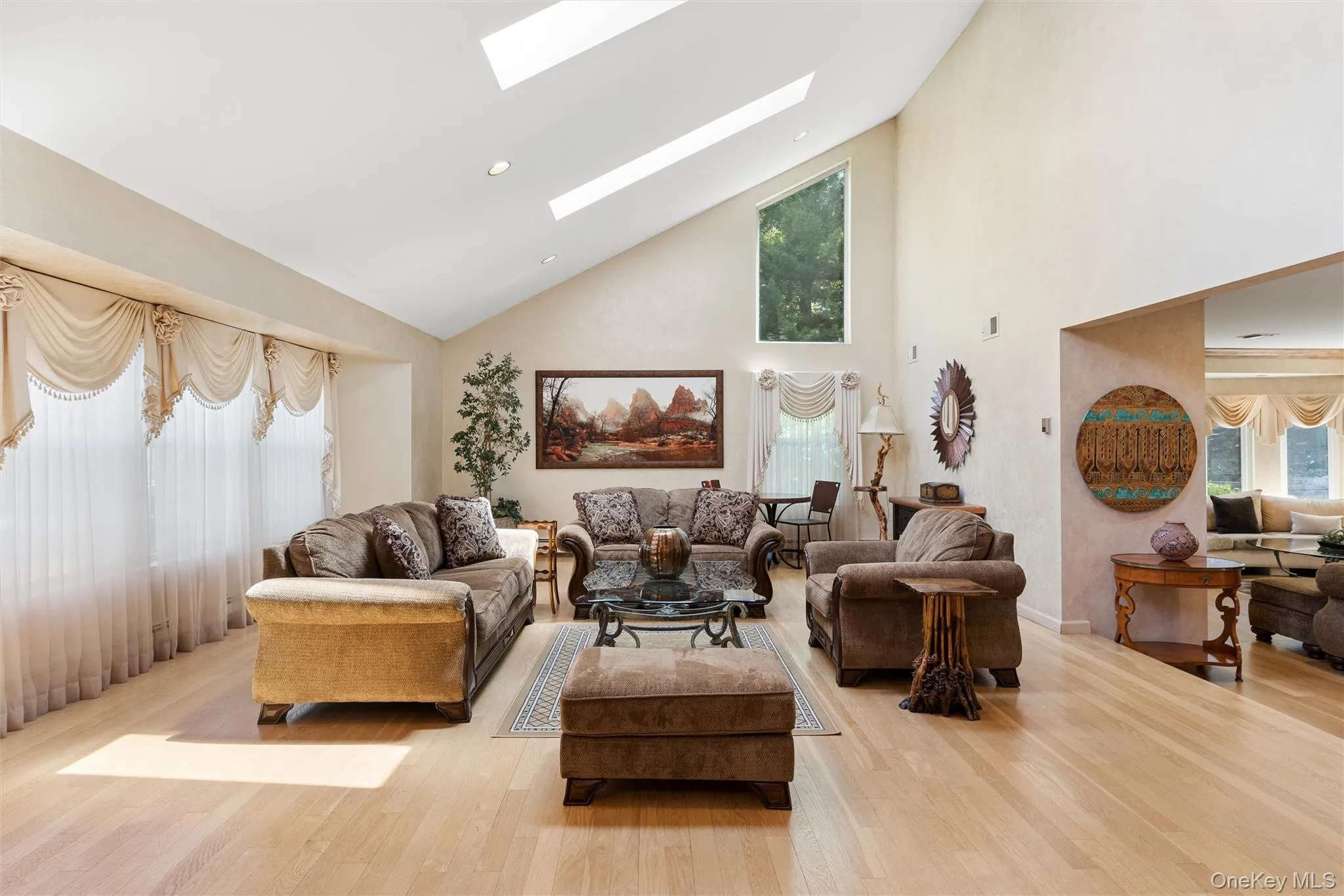 2 Greenwood Lane, Oyster Bay, NY, 5 Bedrooms Bedrooms, 10 Rooms Rooms,4 BathroomsBathrooms,Residential,For Rent,Greenwood,0,1015209 2 Greenwood Lane, Oyster Bay, NY, 5 Bedrooms Bedrooms, 10 Rooms Rooms,4 BathroomsBathrooms,Residential,For Rent,Greenwood,0,1015209
