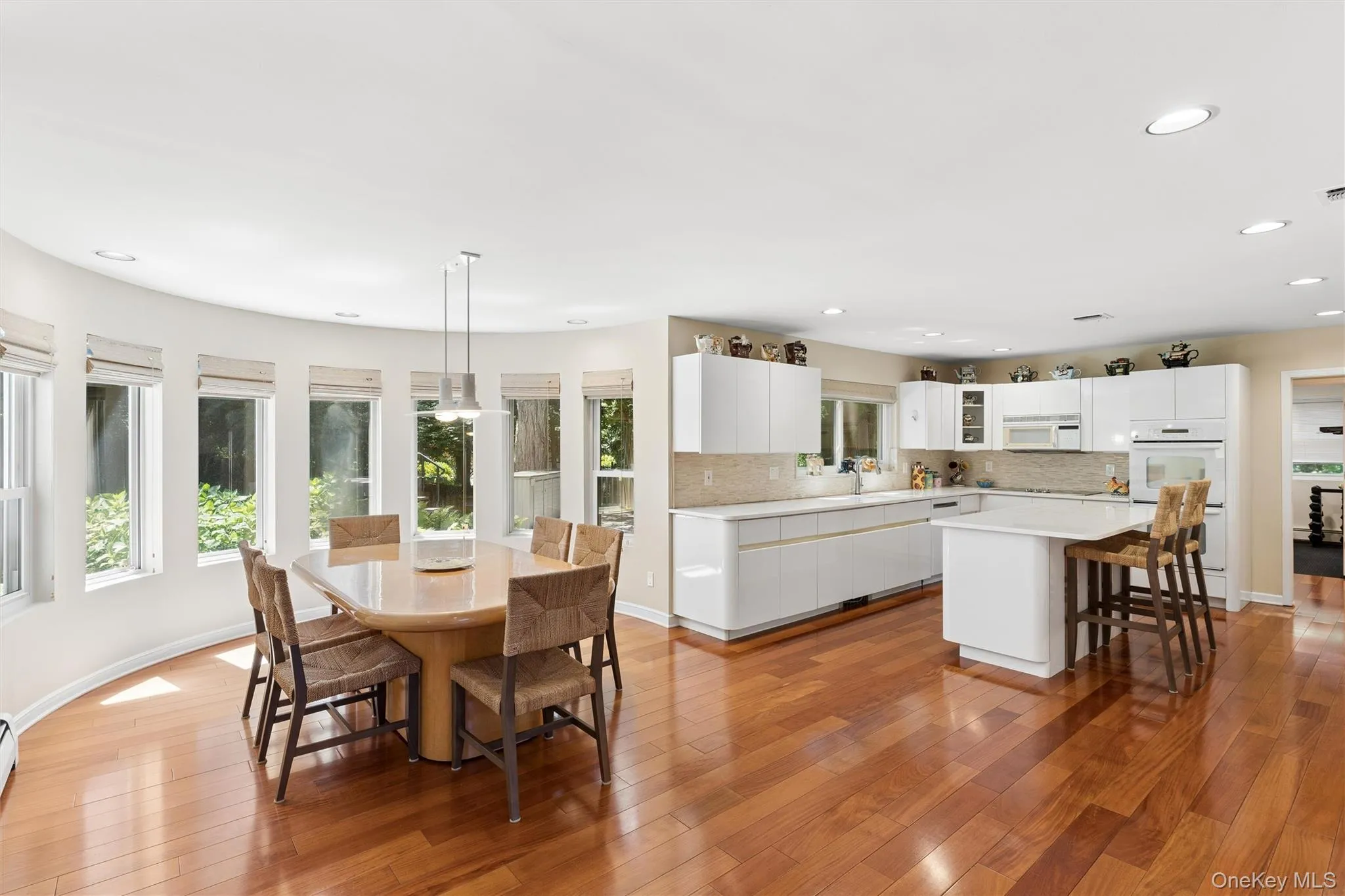 2 Greenwood Lane, Oyster Bay, NY, 5 Bedrooms Bedrooms, 10 Rooms Rooms,4 BathroomsBathrooms,Residential,For Rent,Greenwood,0,1015209 2 Greenwood Lane, Oyster Bay, NY, 5 Bedrooms Bedrooms, 10 Rooms Rooms,4 BathroomsBathrooms,Residential,For Rent,Greenwood,0,1015209