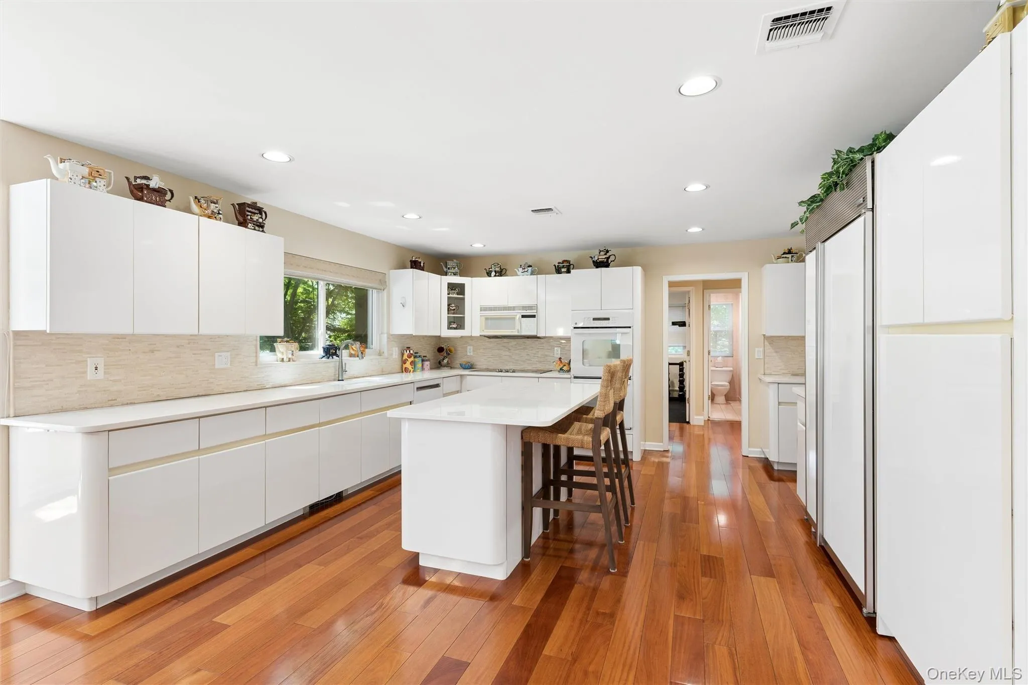 2 Greenwood Lane, Oyster Bay, NY, 5 Bedrooms Bedrooms, 10 Rooms Rooms,4 BathroomsBathrooms,Residential,For Rent,Greenwood,0,1015209 2 Greenwood Lane, Oyster Bay, NY, 5 Bedrooms Bedrooms, 10 Rooms Rooms,4 BathroomsBathrooms,Residential,For Rent,Greenwood,0,1015209