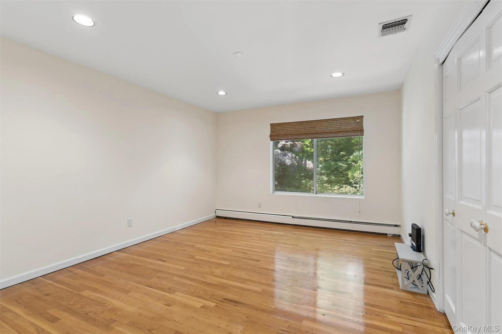 2 Greenwood Lane, Oyster Bay, NY, 5 Bedrooms Bedrooms, 10 Rooms Rooms,4 BathroomsBathrooms,Residential,For Rent,Greenwood,0,1015209 2 Greenwood Lane, Oyster Bay, NY, 5 Bedrooms Bedrooms, 10 Rooms Rooms,4 BathroomsBathrooms,Residential,For Rent,Greenwood,0,1015209