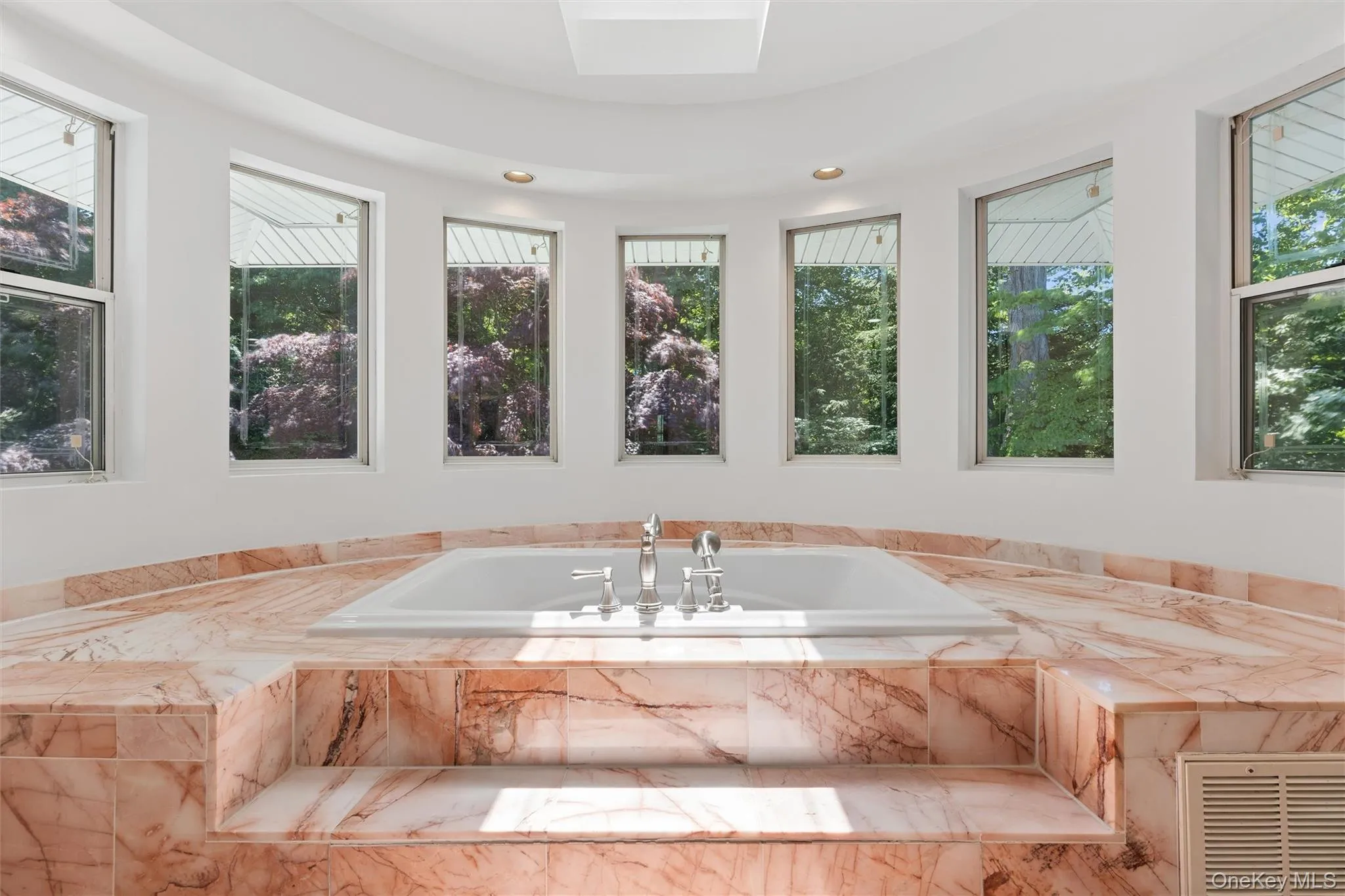 2 Greenwood Lane, Oyster Bay, NY, 5 Bedrooms Bedrooms, 10 Rooms Rooms,4 BathroomsBathrooms,Residential,For Rent,Greenwood,0,1015209 2 Greenwood Lane, Oyster Bay, NY, 5 Bedrooms Bedrooms, 10 Rooms Rooms,4 BathroomsBathrooms,Residential,For Rent,Greenwood,0,1015209