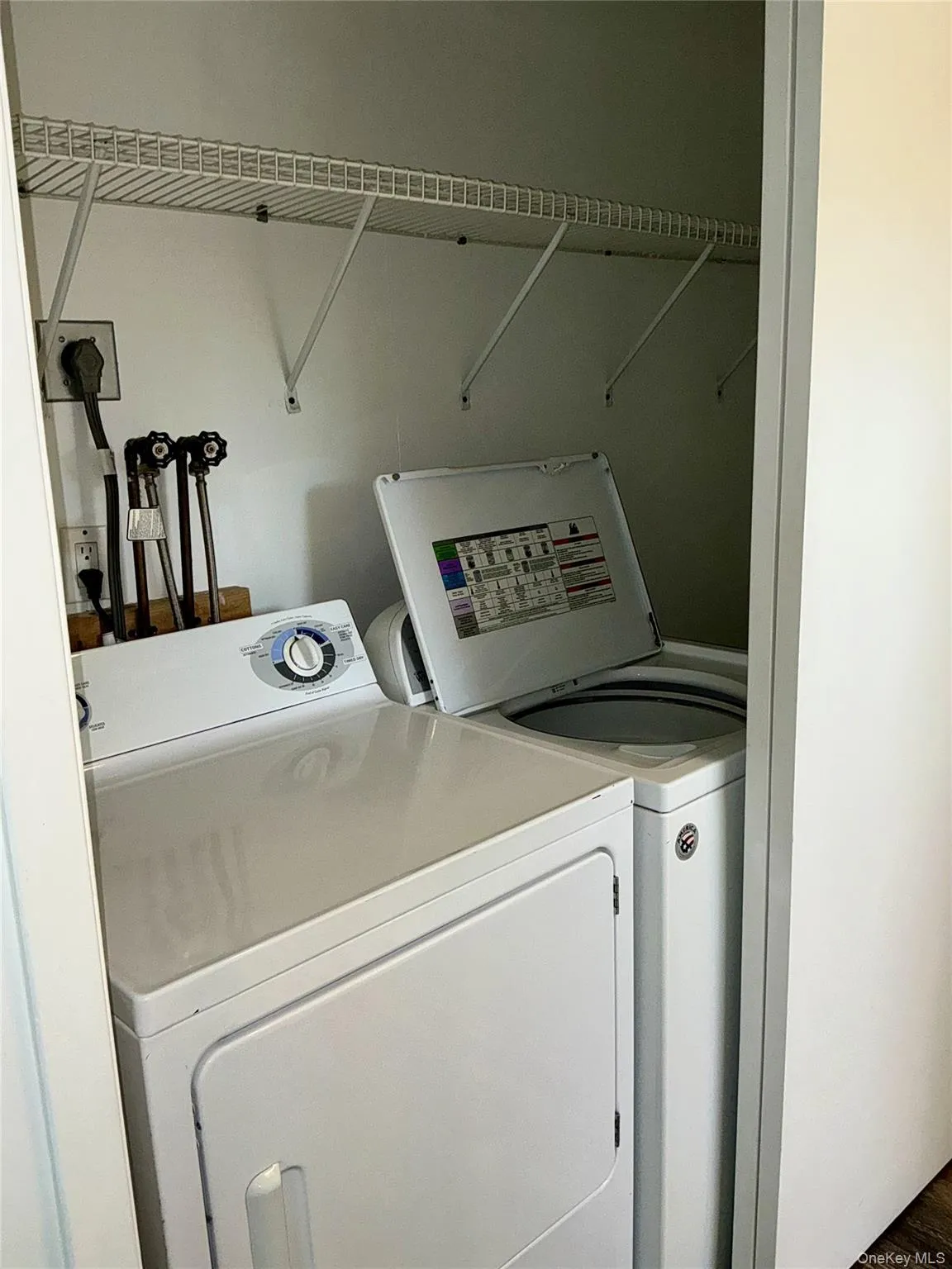 31 Cottage Drive, Brookhaven, NY, 1 Bedroom Bedrooms, 3 Rooms Rooms,1 BathroomBathrooms,Residential Lease,For Rent,Cottage,0,1015214 31 Cottage Drive, Brookhaven, NY, 1 Bedroom Bedrooms, 3 Rooms Rooms,1 BathroomBathrooms,Residential Lease,For Rent,Cottage,0,1015214