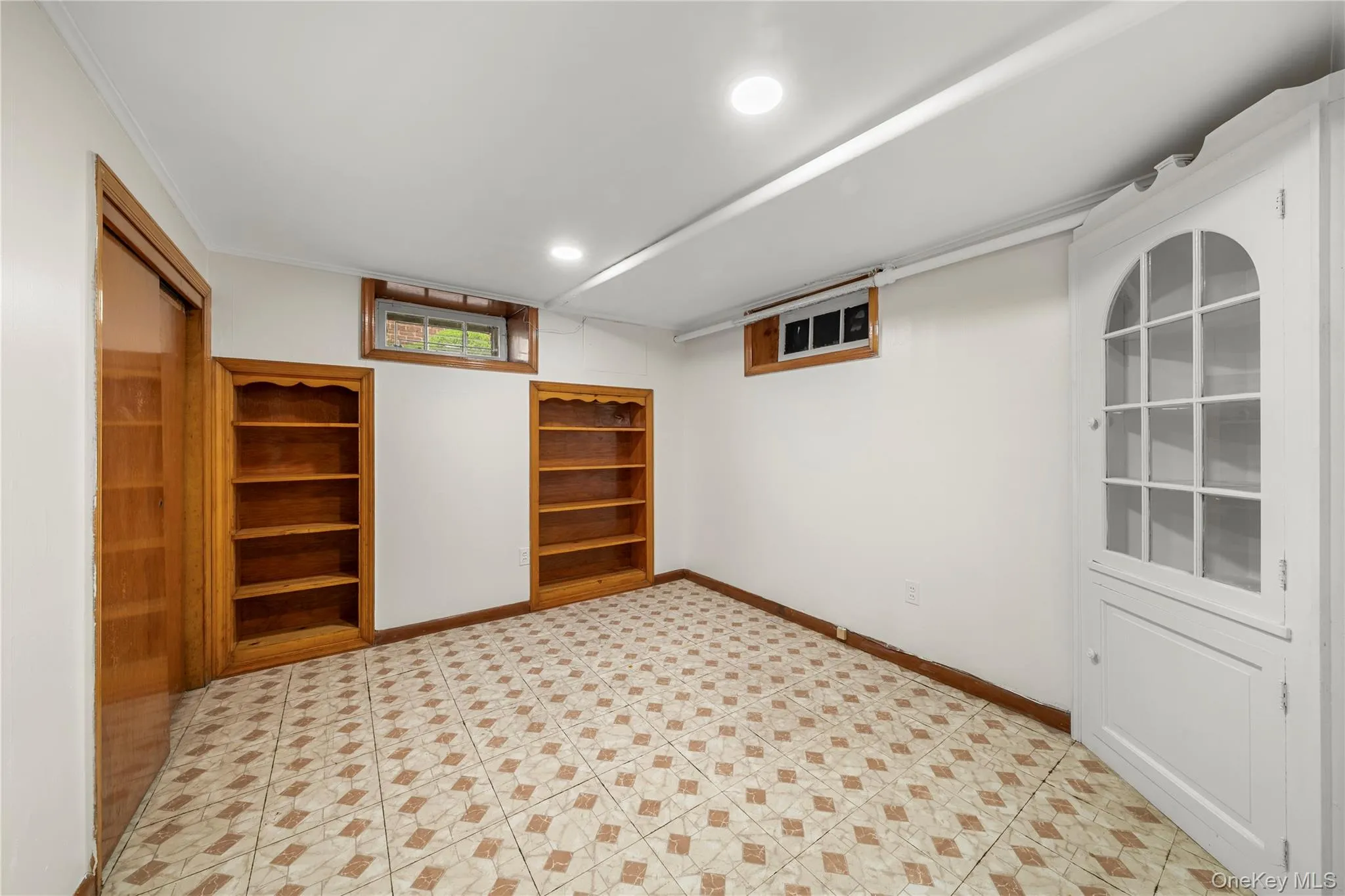 131 Primrose Drive, North Hempstead, NY, 3 Bedrooms Bedrooms, 5 Rooms Rooms,1 BathroomBathrooms,Residential,For Rent,Primrose,0,1015216 131 Primrose Drive, North Hempstead, NY, 3 Bedrooms Bedrooms, 5 Rooms Rooms,1 BathroomBathrooms,Residential,For Rent,Primrose,0,1015216