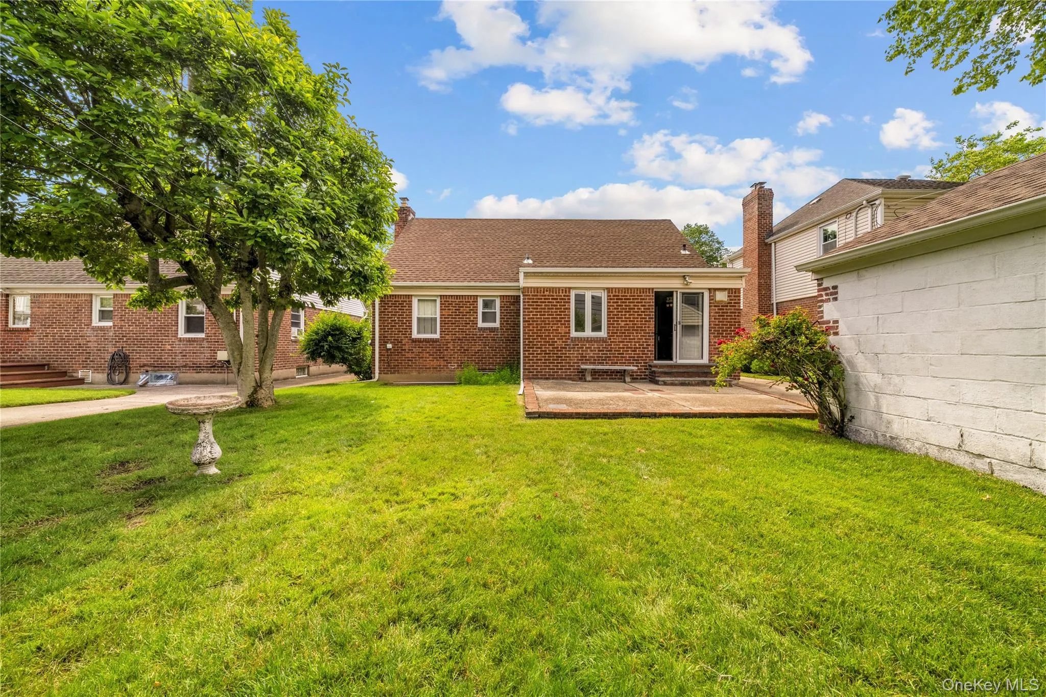 131 Primrose Drive, North Hempstead, NY, 3 Bedrooms Bedrooms, 5 Rooms Rooms,1 BathroomBathrooms,Residential,For Rent,Primrose,0,1015216 131 Primrose Drive, North Hempstead, NY, 3 Bedrooms Bedrooms, 5 Rooms Rooms,1 BathroomBathrooms,Residential,For Rent,Primrose,0,1015216