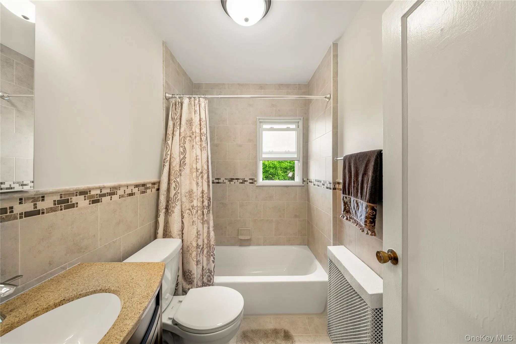 131 Primrose Drive, North Hempstead, NY, 3 Bedrooms Bedrooms, 5 Rooms Rooms,1 BathroomBathrooms,Residential,For Rent,Primrose,0,1015216 131 Primrose Drive, North Hempstead, NY, 3 Bedrooms Bedrooms, 5 Rooms Rooms,1 BathroomBathrooms,Residential,For Rent,Primrose,0,1015216